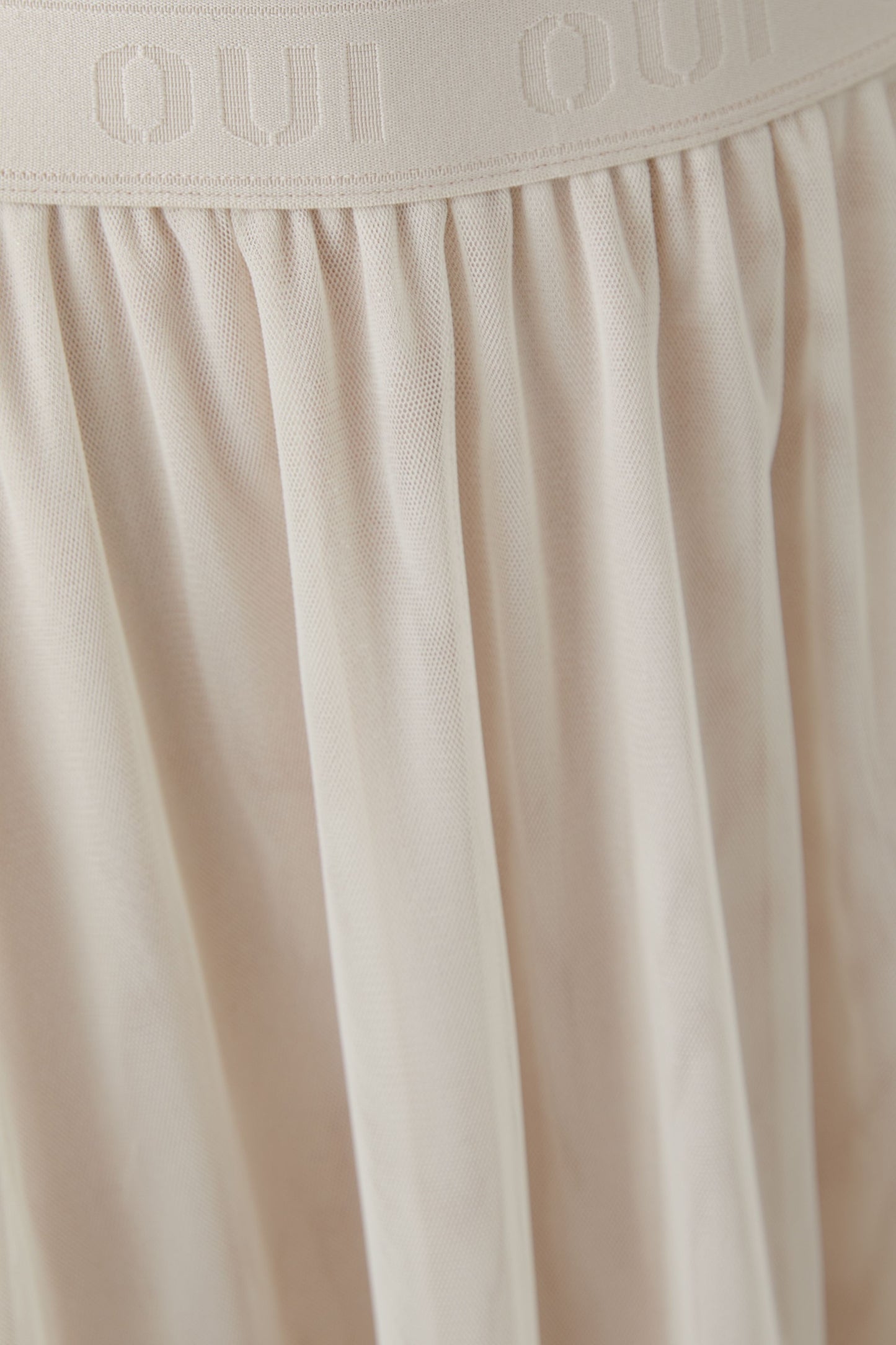 O 96669 Tulle net layer skirt