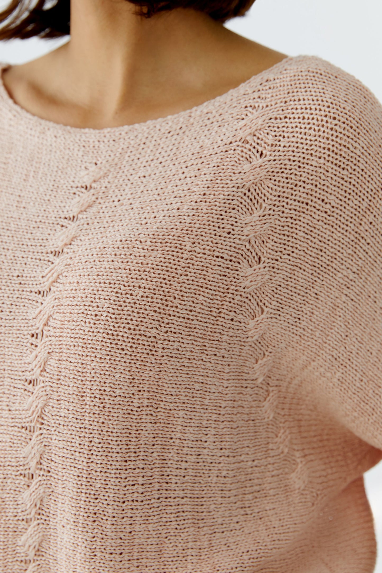 O 97252 Cable detail 1/2 sleeve tape yarn jumper