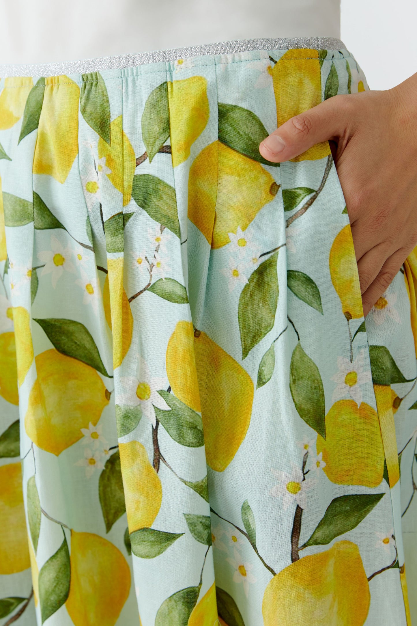 O 97357 Lemon print skirt