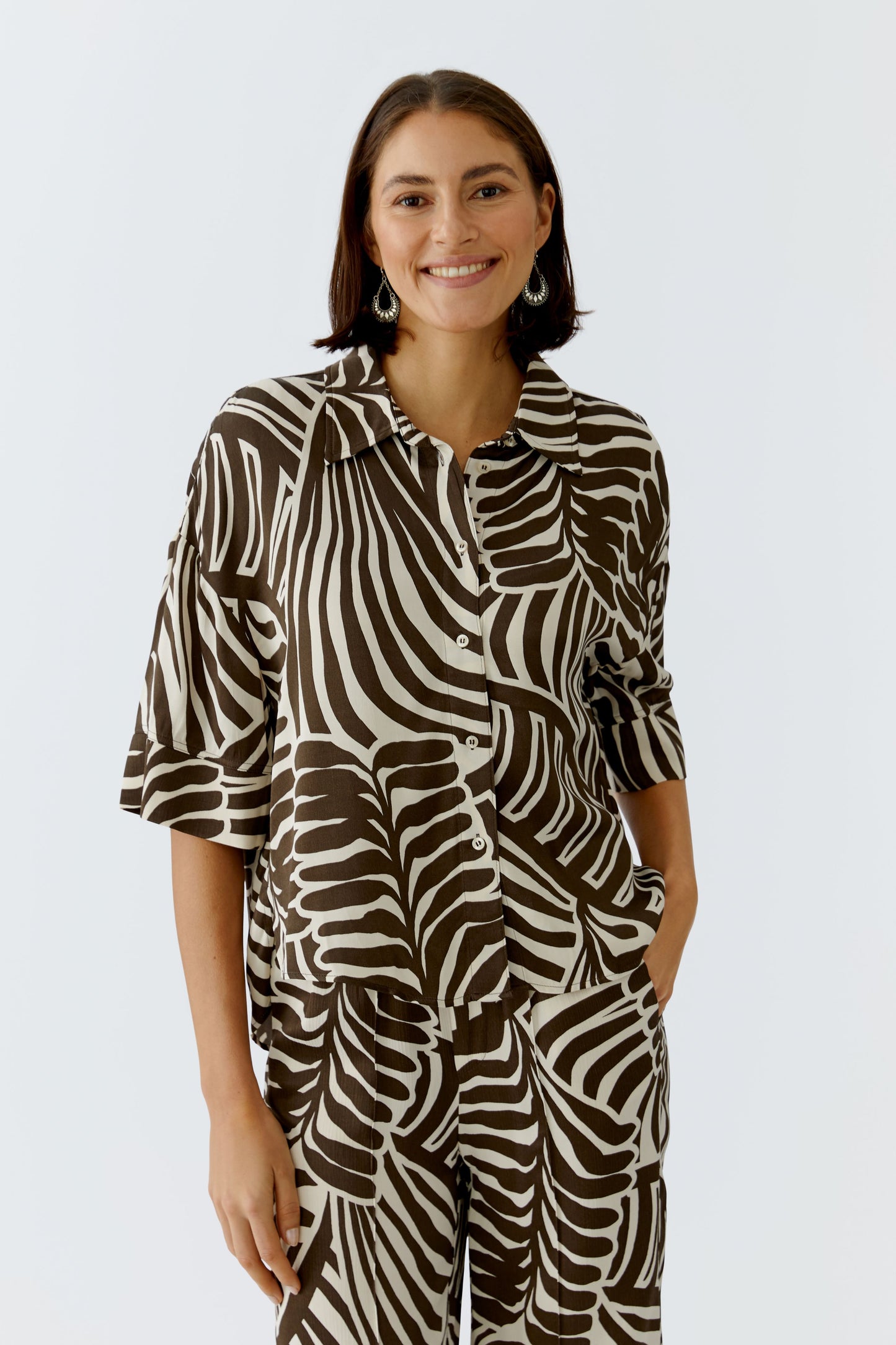 O 97532 Printed viscose overshirt