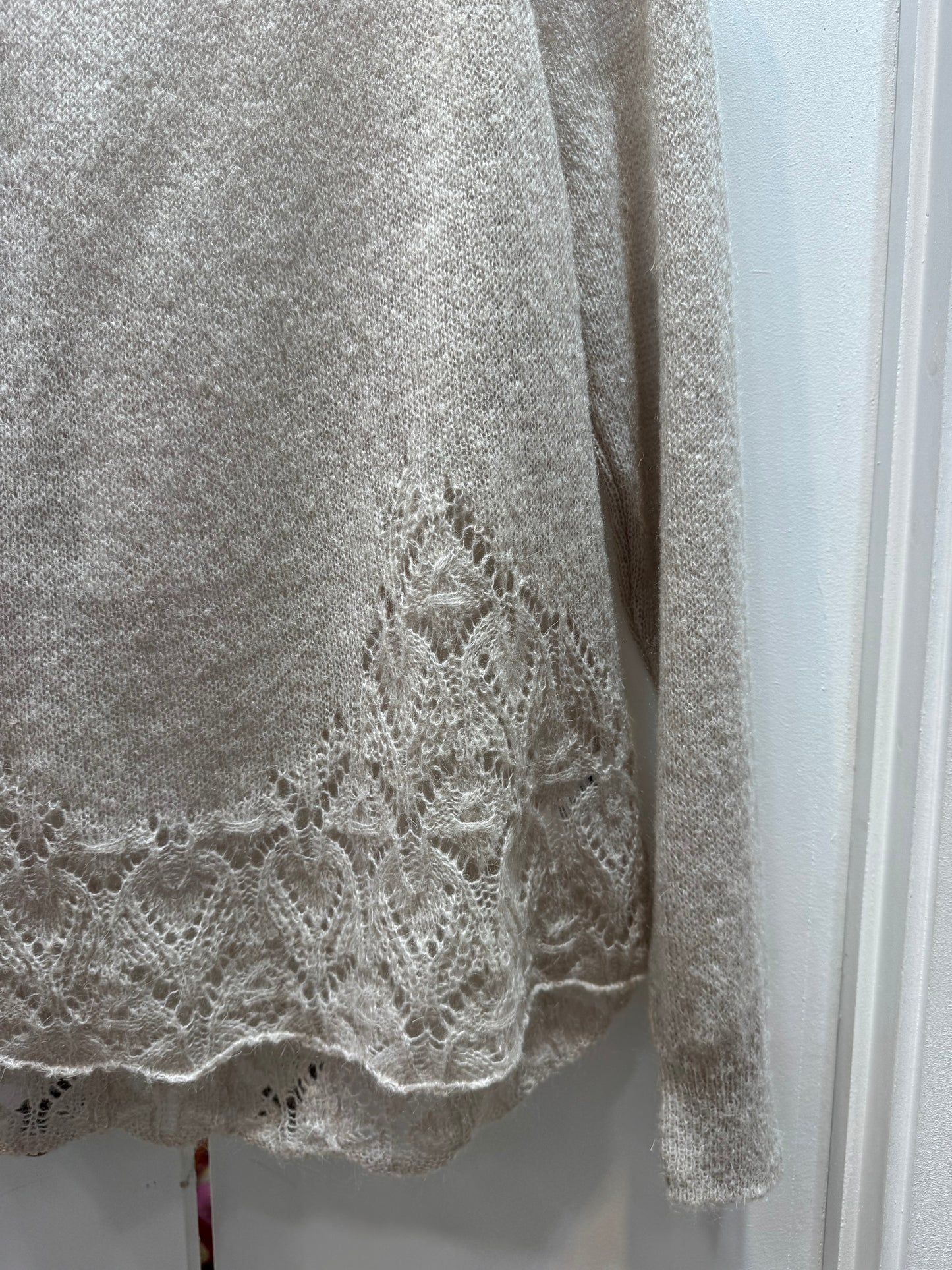 EC M690 Lace knit hem jumper