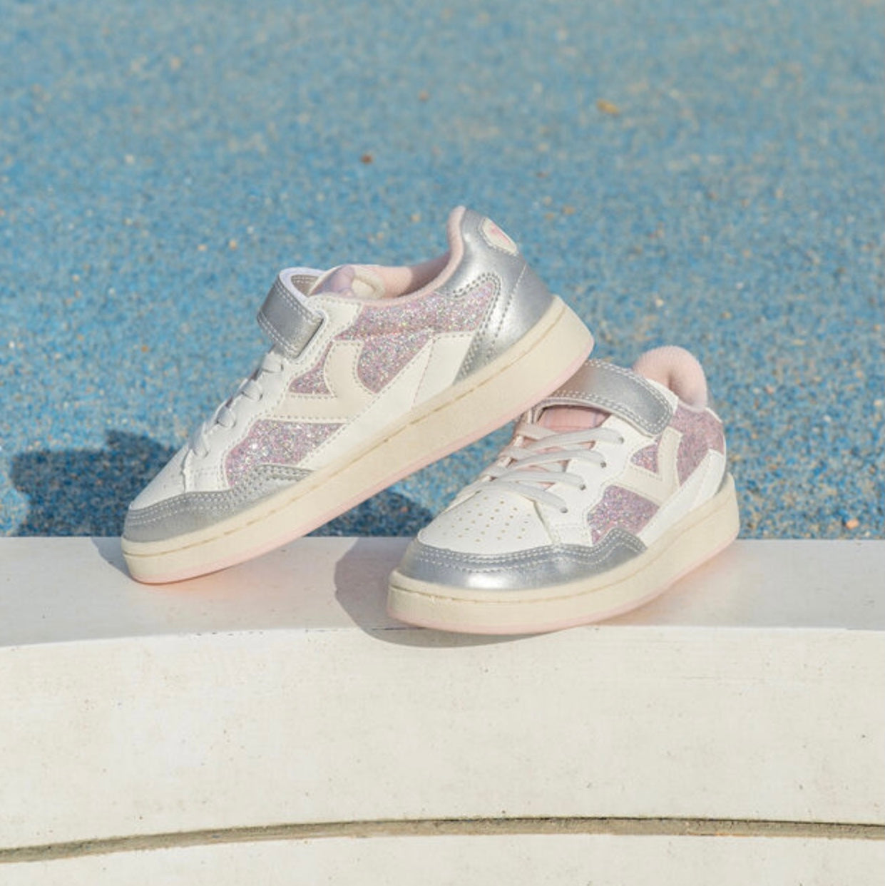 V 8810100 G Glitter Sneaker