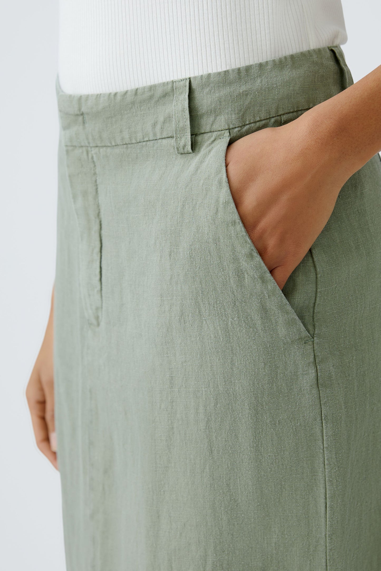 O 92882 Linen split straight skirt