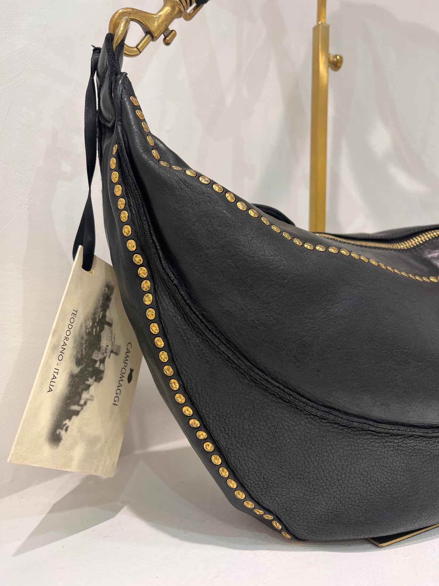 C C040240 Slouch scoop soft shoulder bag