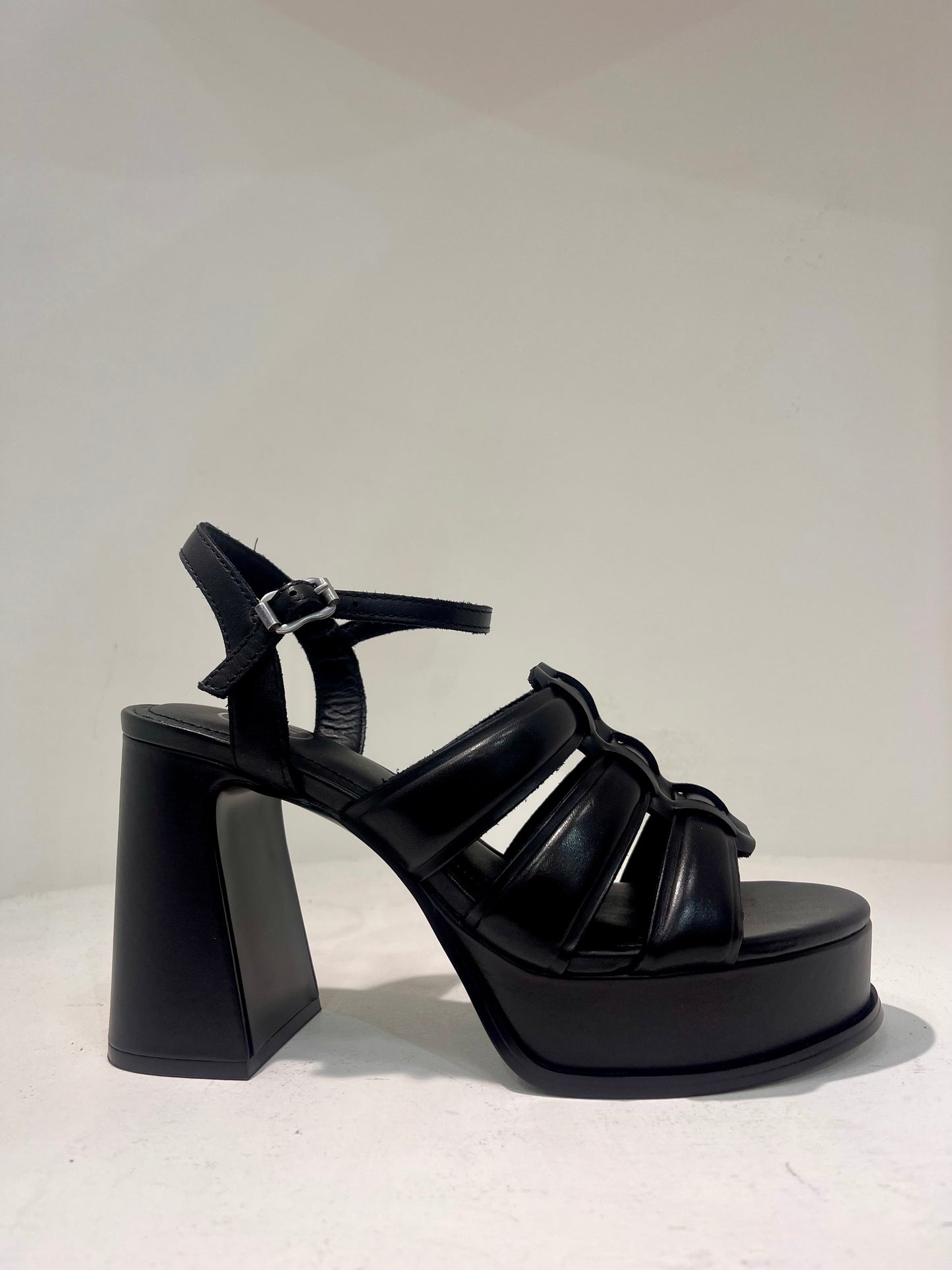 A Mina01 block high heel platform lea sandal
