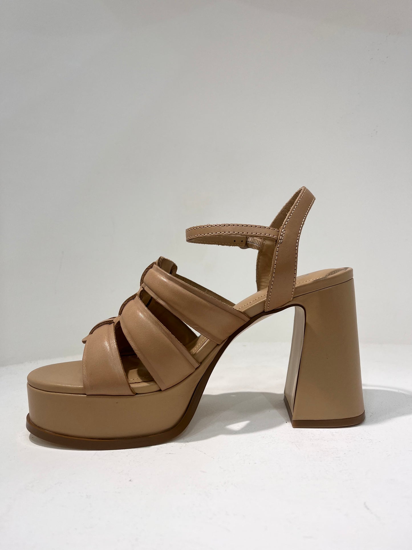 A Mina02 block high heel platform lea sandal