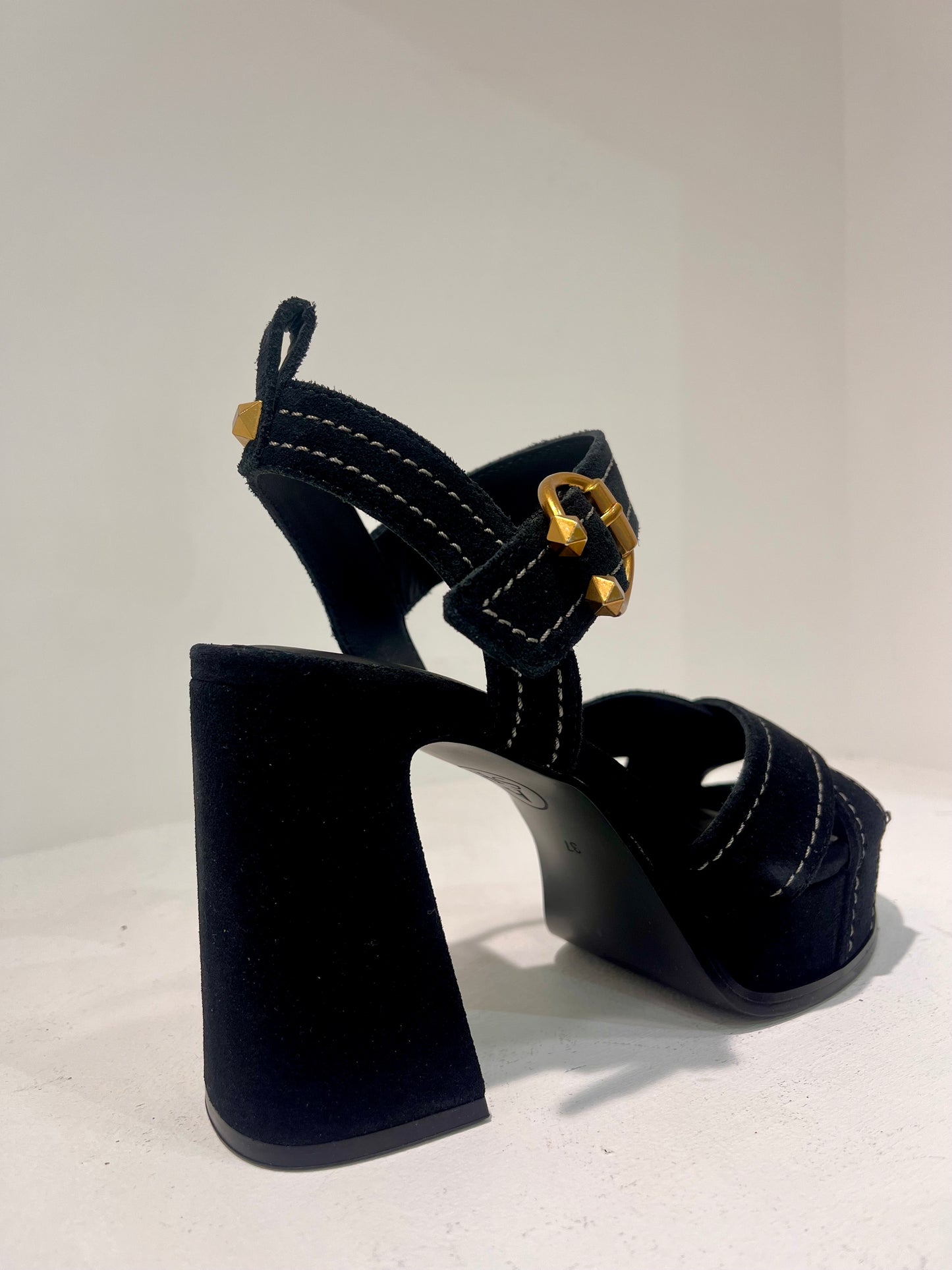 A Melany01 block high heel platform suede sandal