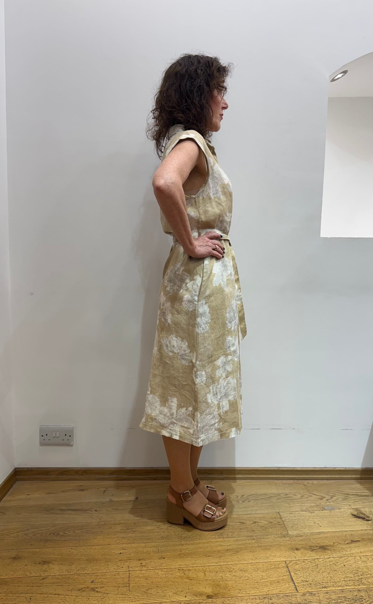 T Z5608 Handpainted floral linen dress