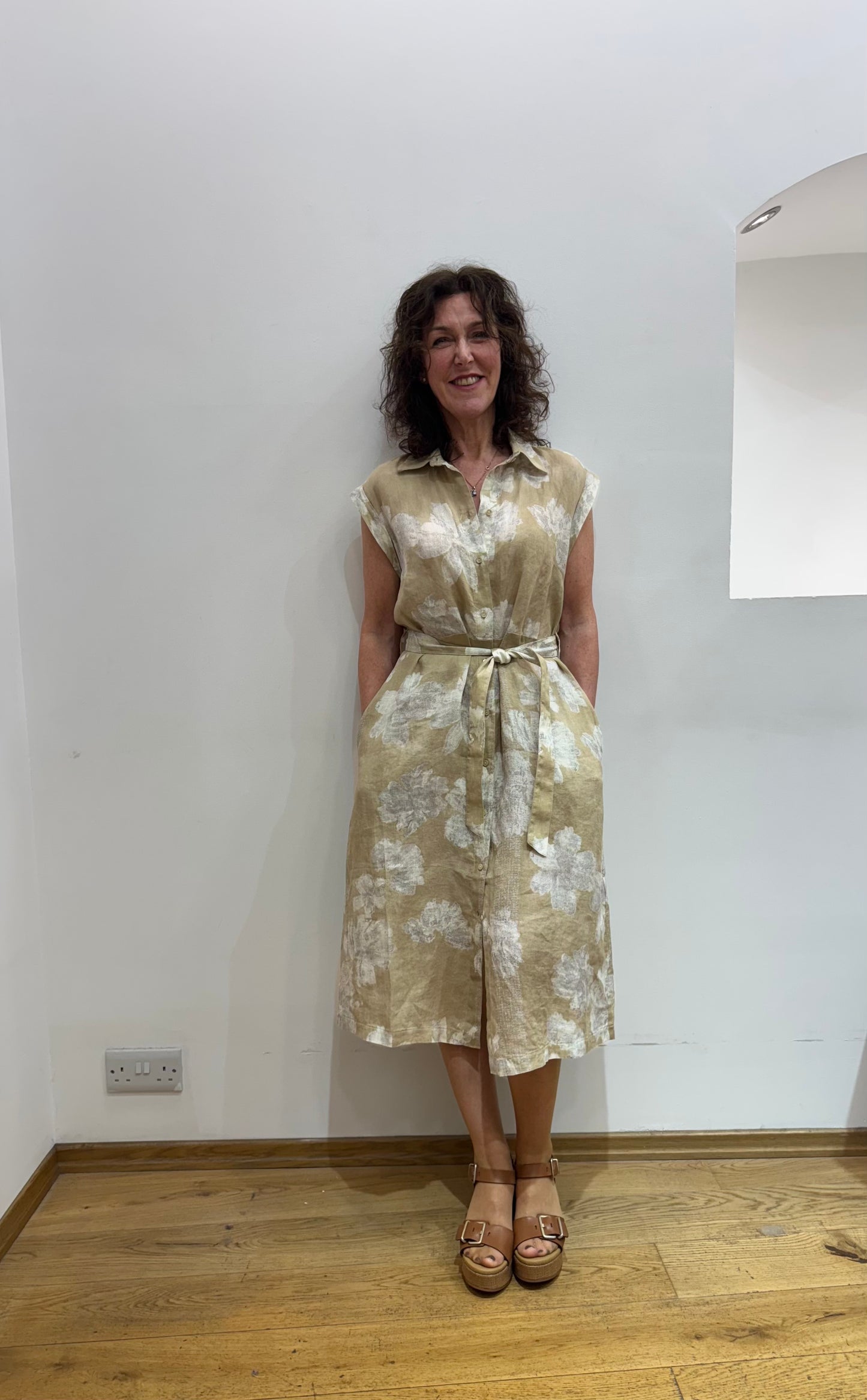 T Z5608 Handpainted floral linen dress