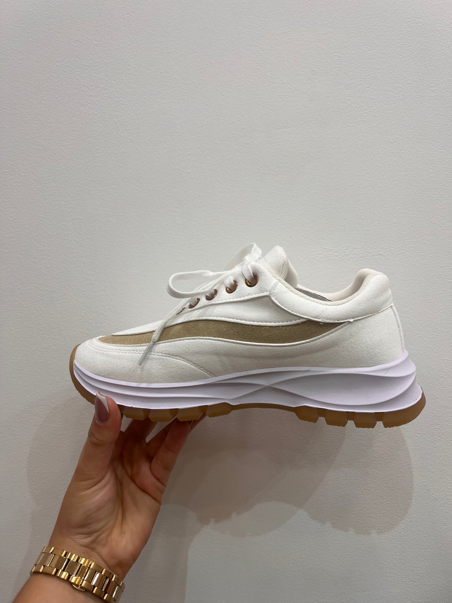 IJ Tilia 4072 trainer