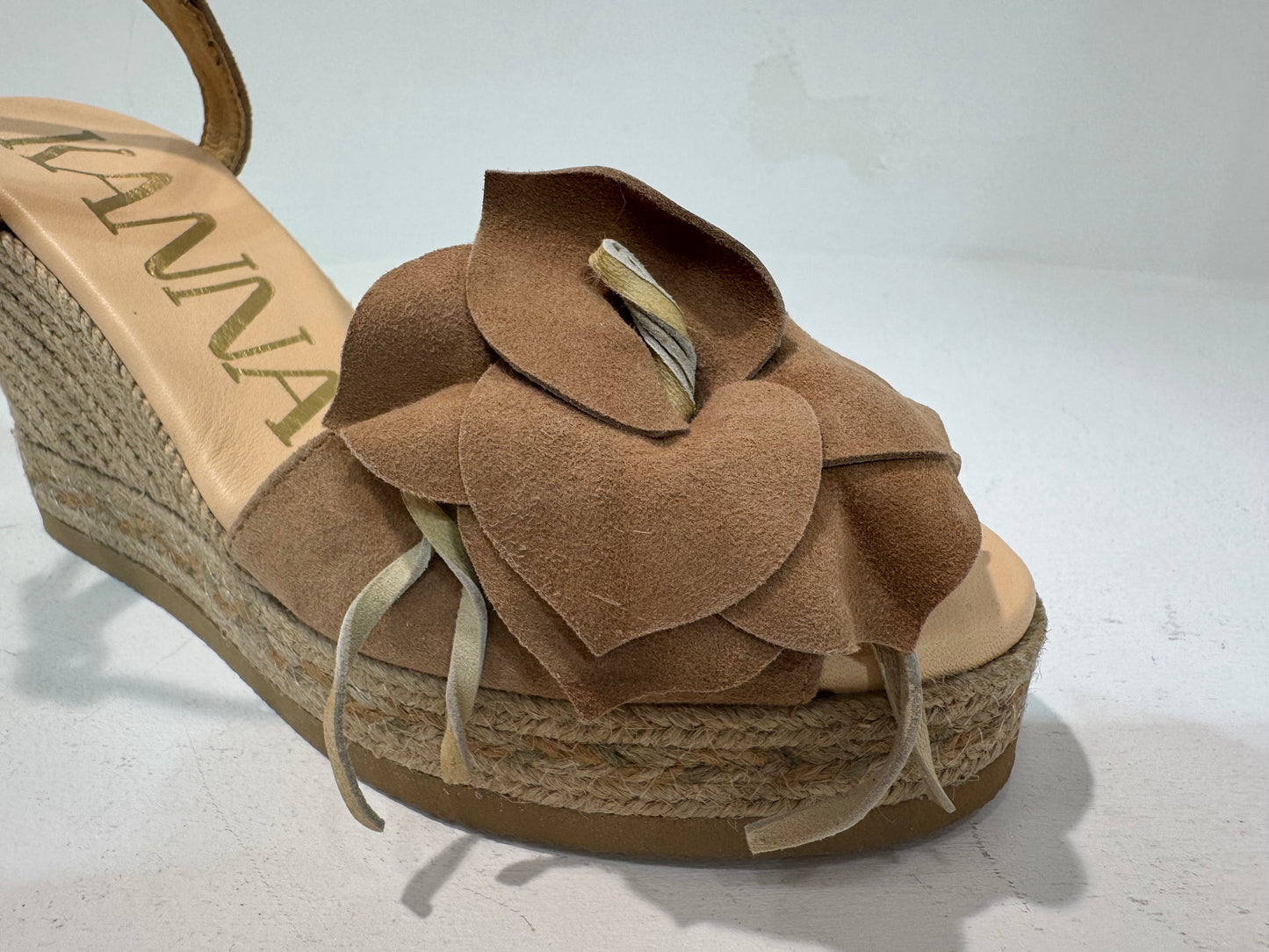 K 26079 High wedge flower sandal