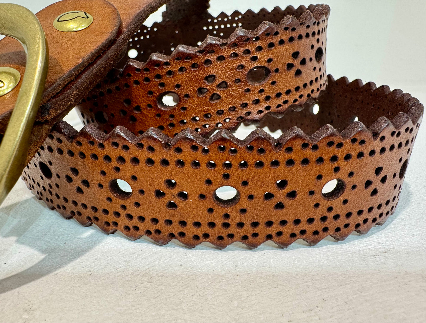 C C009960 Laser cut 3cm belt