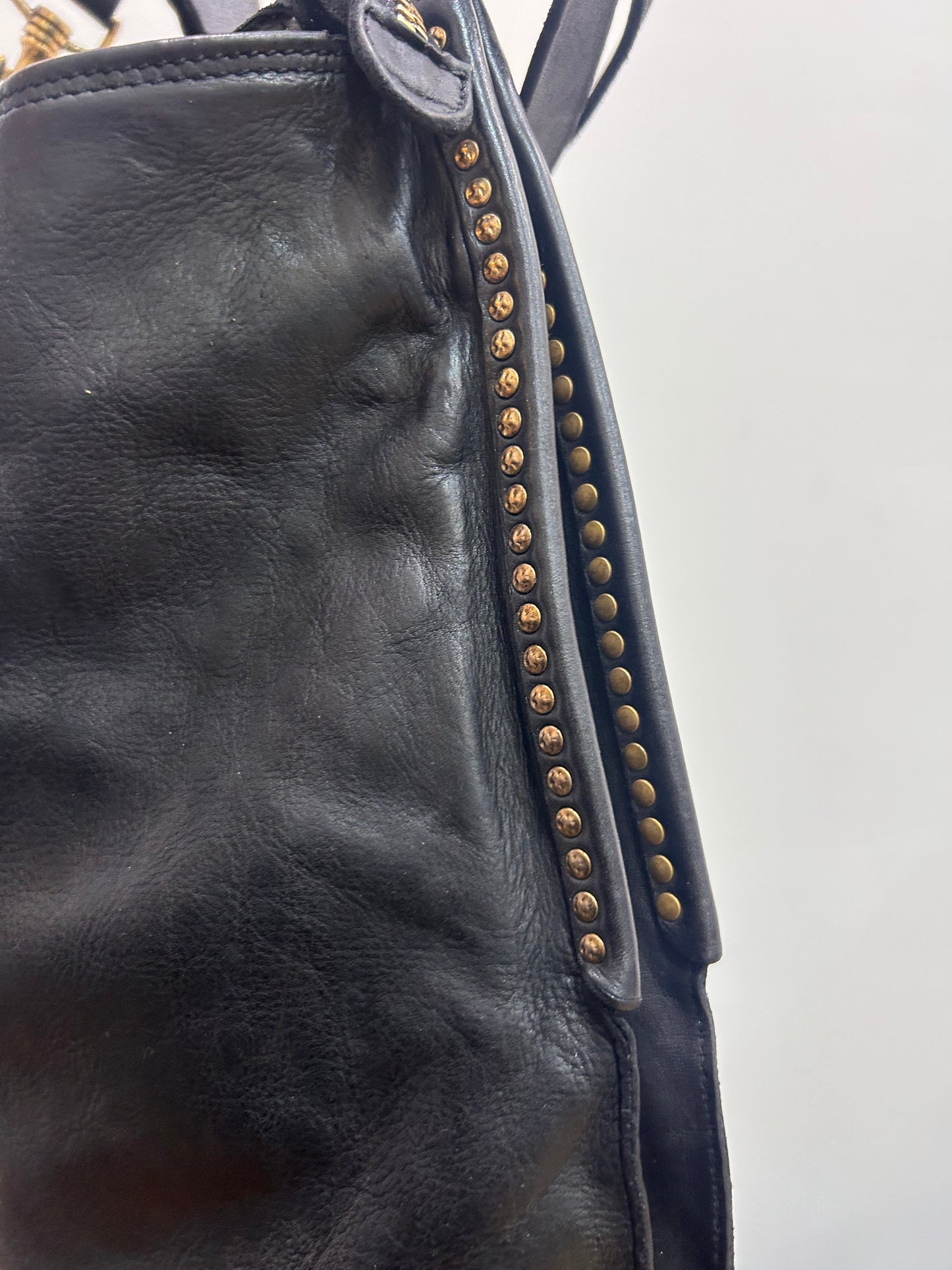 C 41810 Large soft stud trim shoulder bag