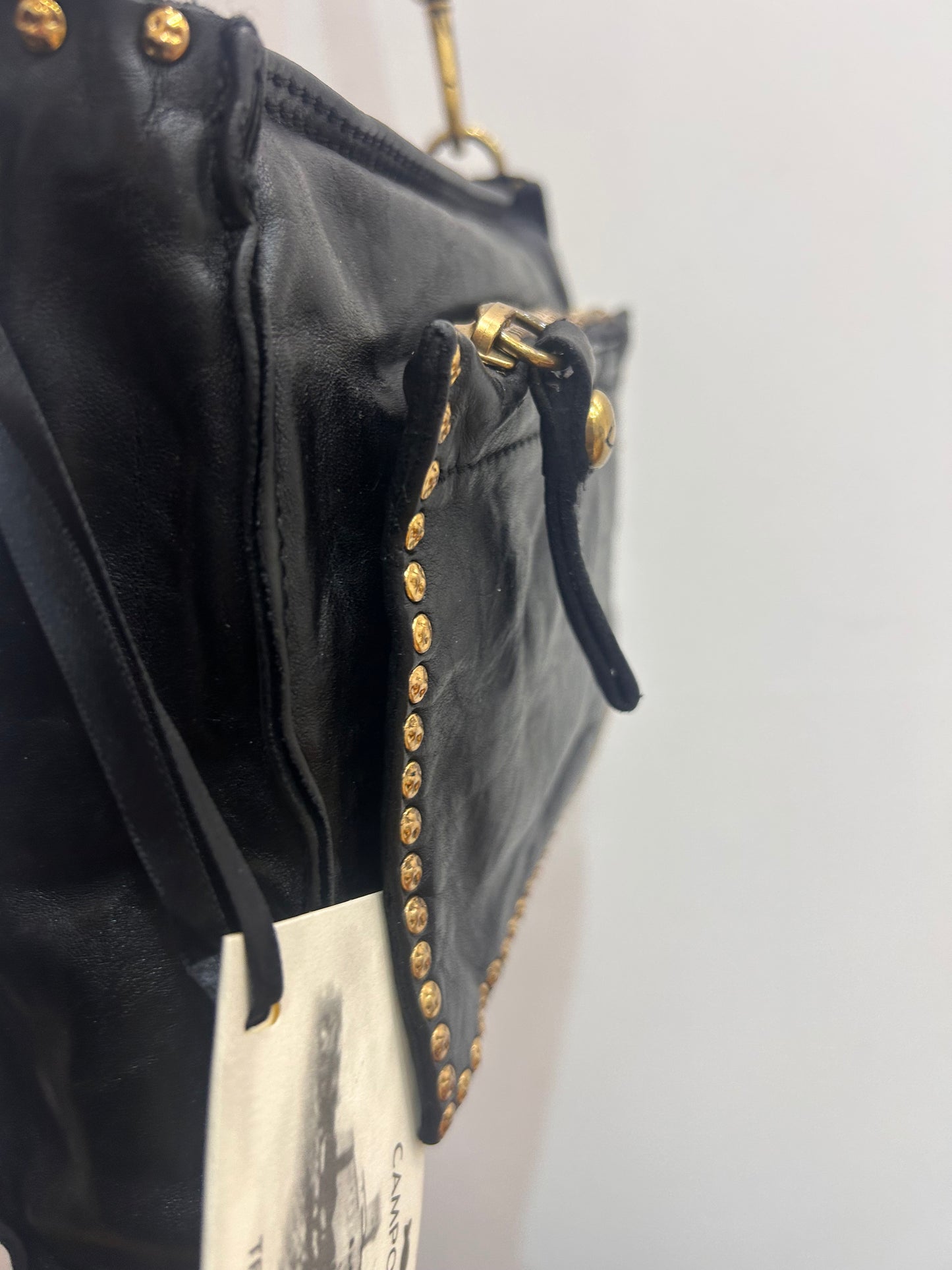 C 42790 Stud pocket xbody bag