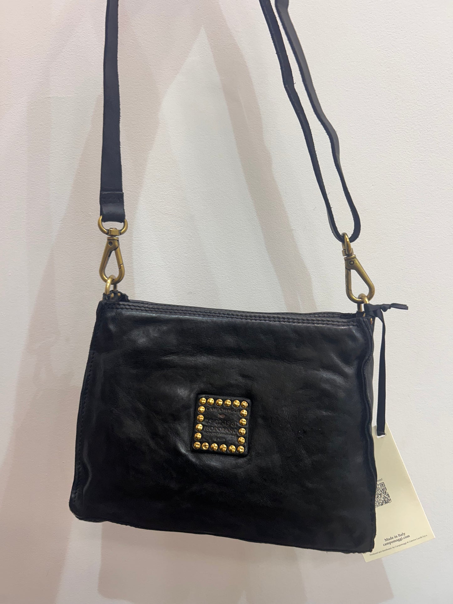 C 42790 Stud pocket xbody bag
