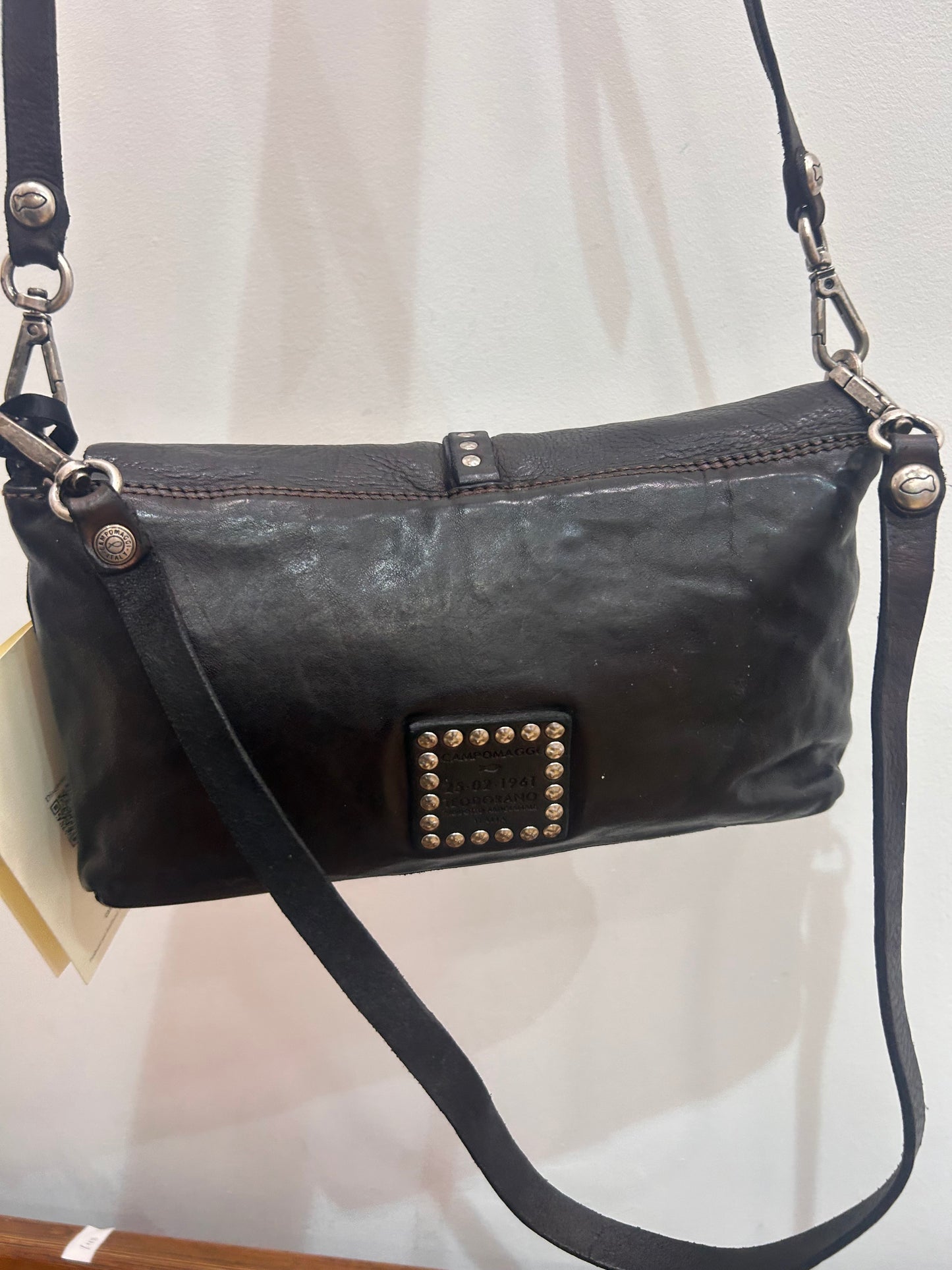C 6290 Loop stud detail small satchel