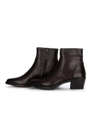 Z 252 21 15 7A washed leather western ankle boot