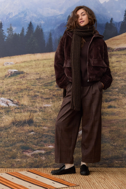 O 100440 Pleat front check trousers