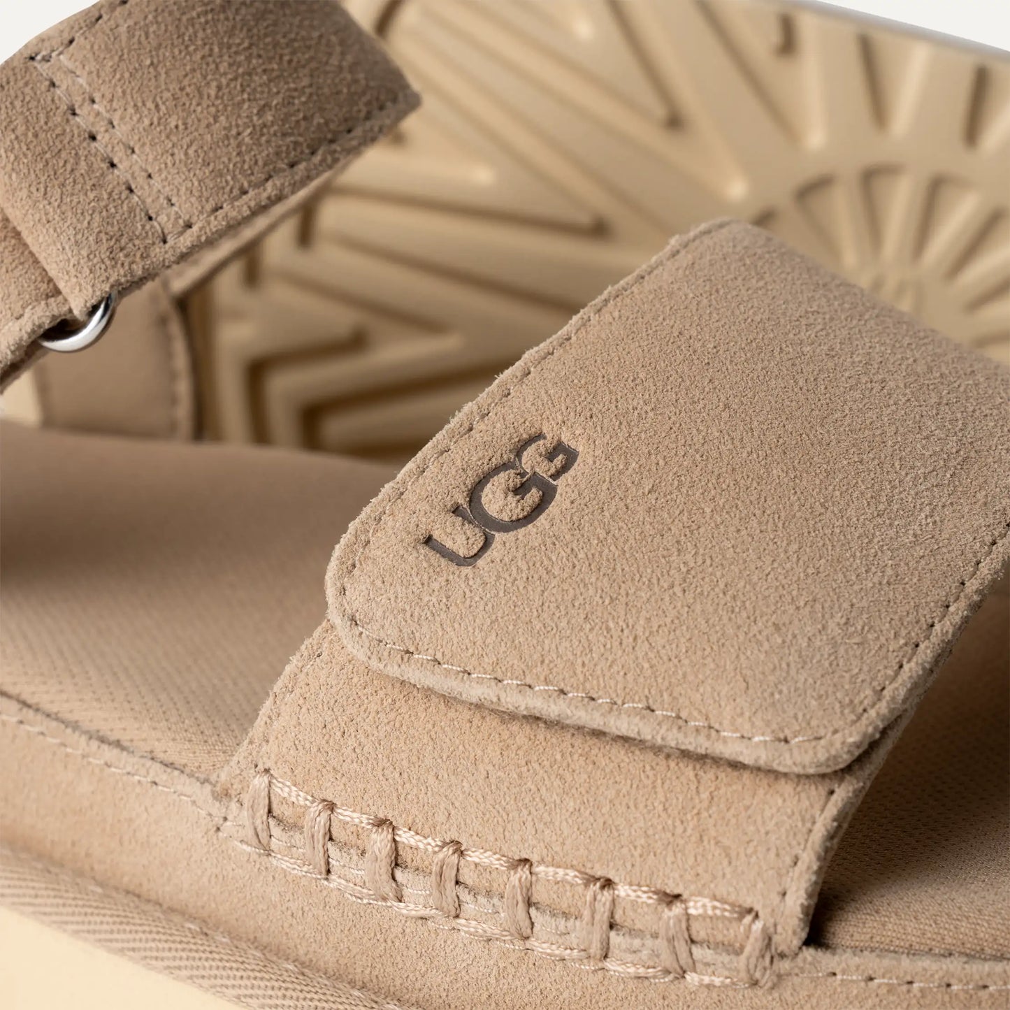U 1136783 Goldenstar flatform velcro sandal