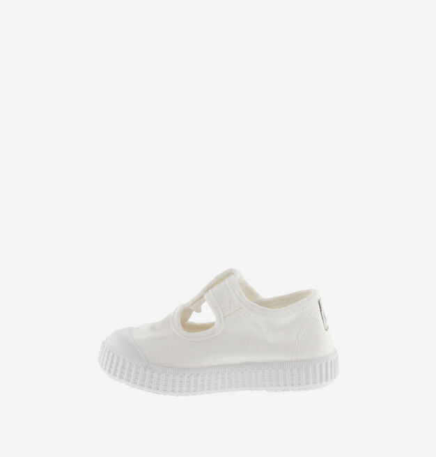 V 1136625 Tbar canvas playshoe