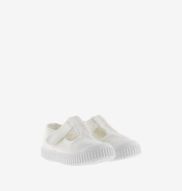 V 1136625 Tbar canvas playshoe