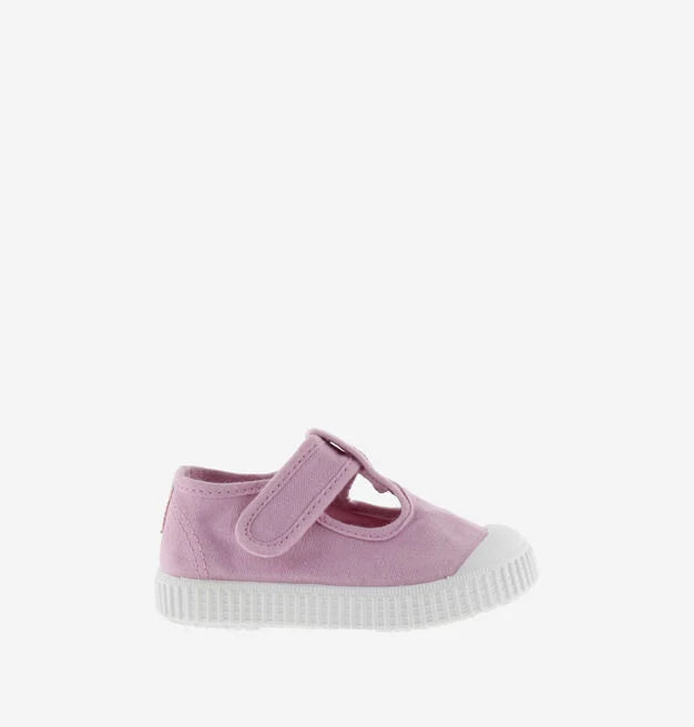 V 1136625 Tbar canvas playshoe
