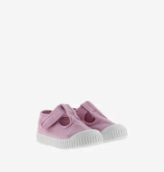V 1136625 Tbar canvas playshoe