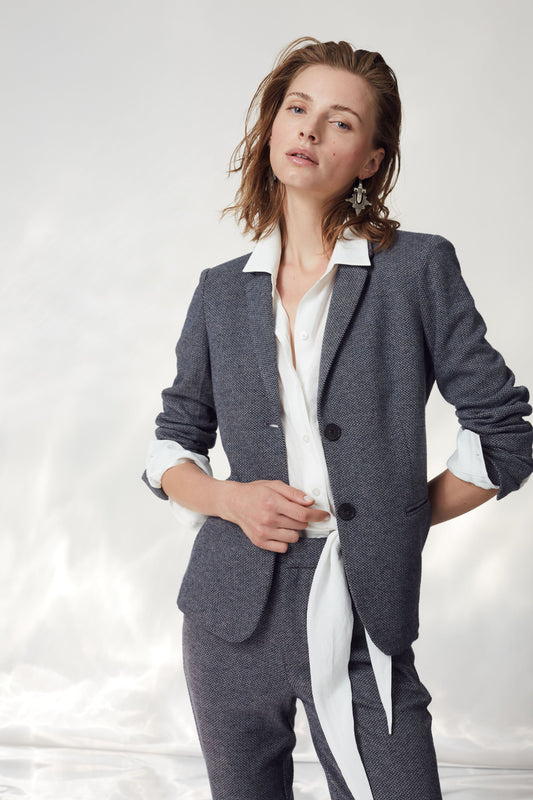 O 85985 Stretch fitted jacket