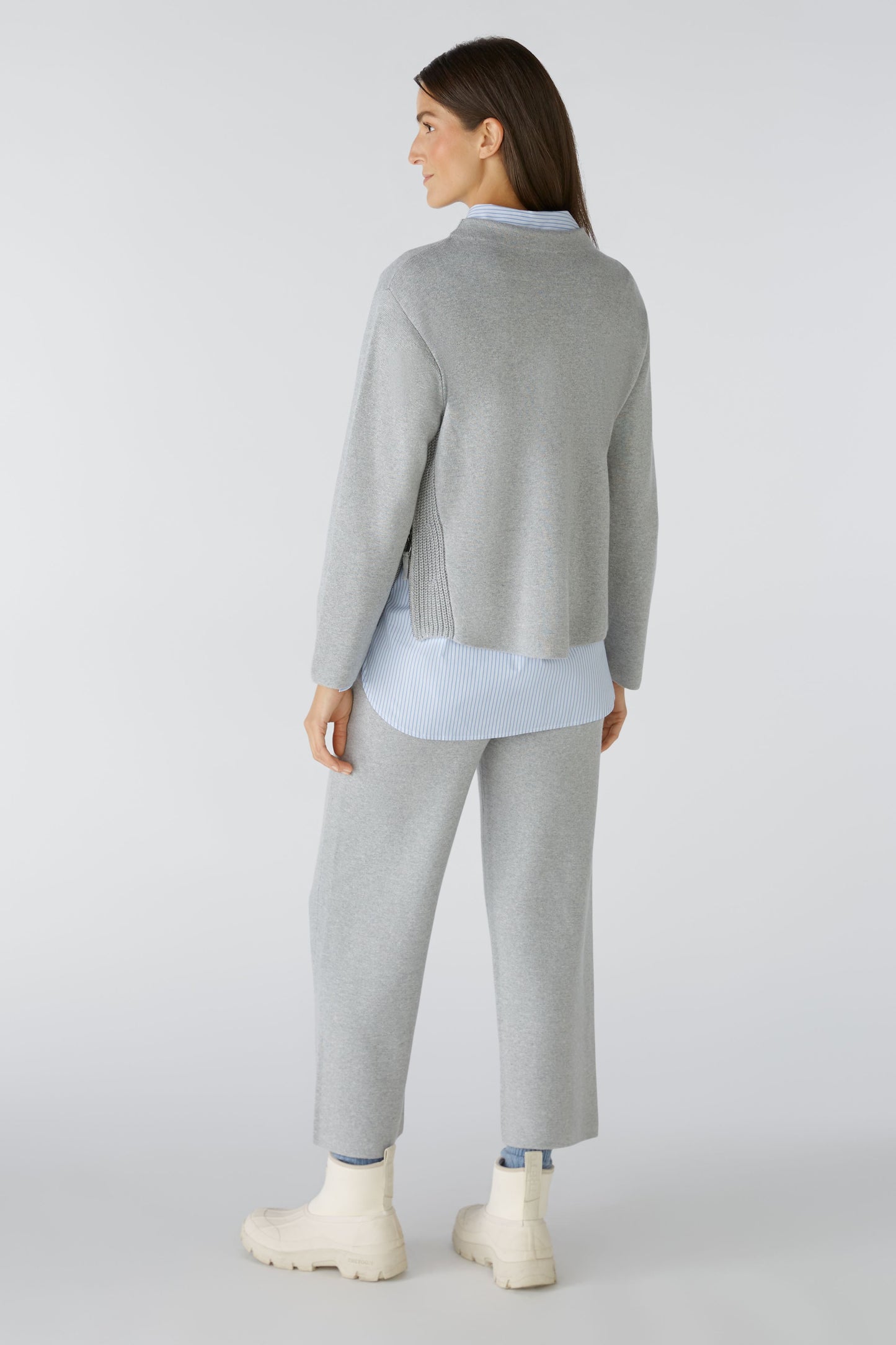 O 86093 Zip side pannel jumper