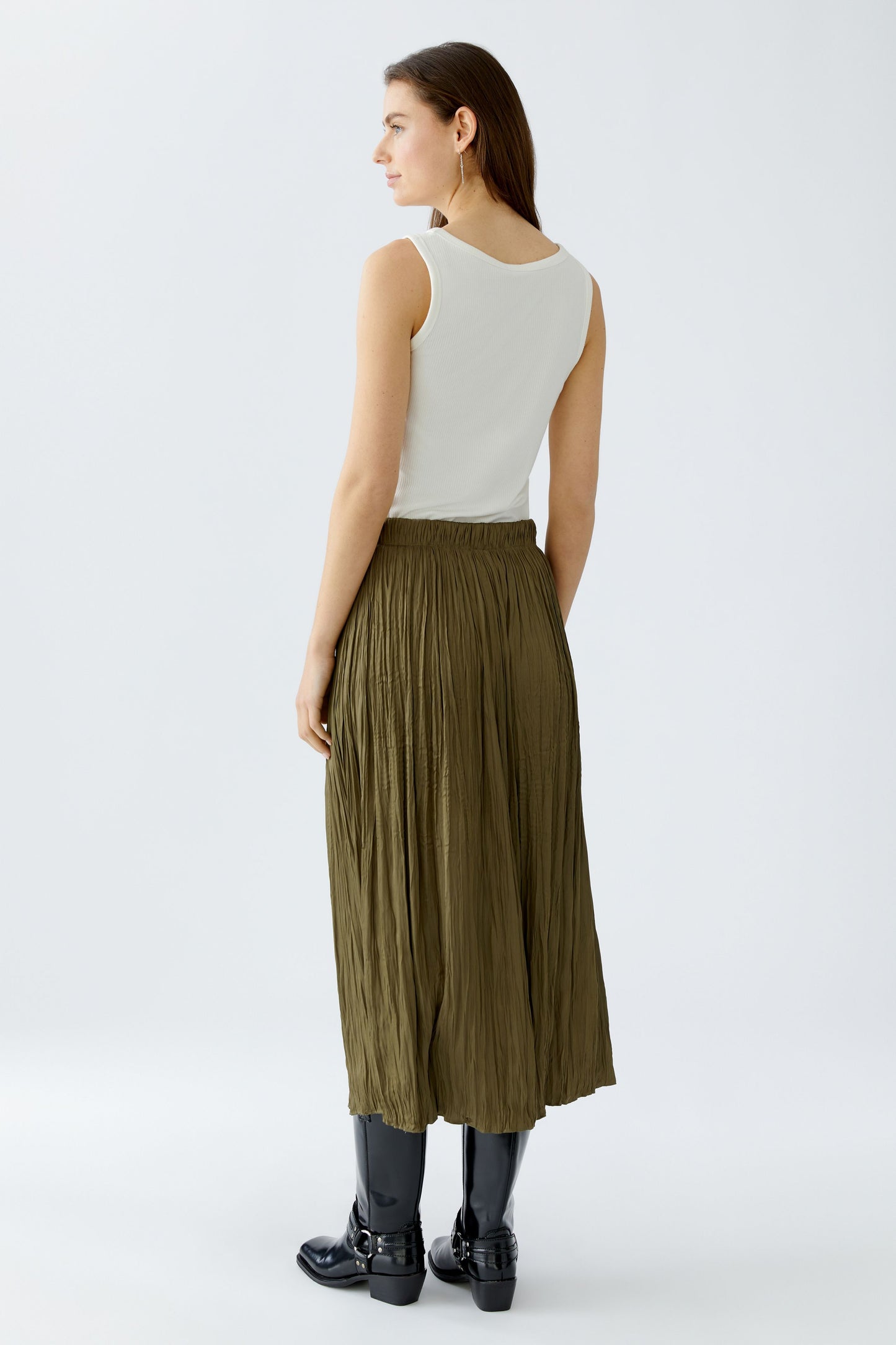 O 88975 Crinkle pleat silky skirt