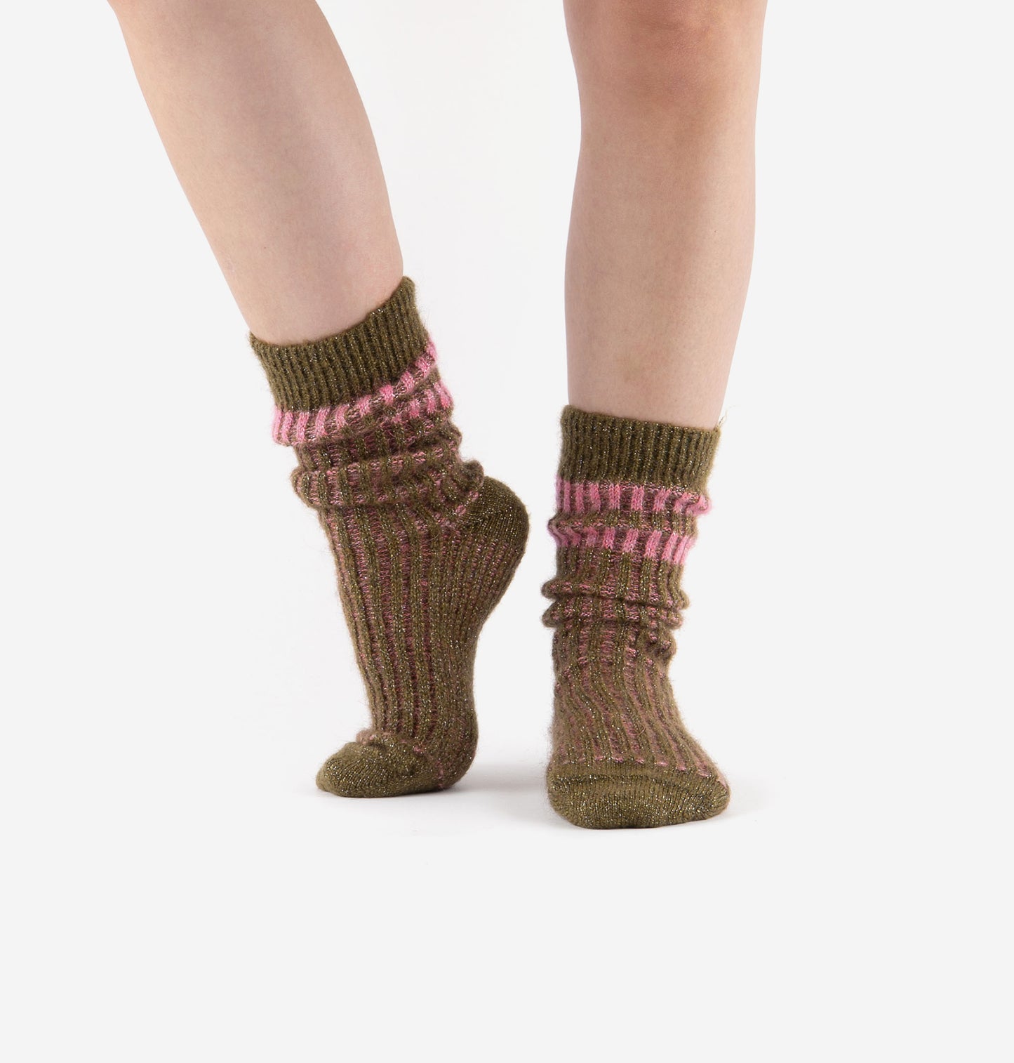 V 9126045 Mohair touch of shimmer socks green