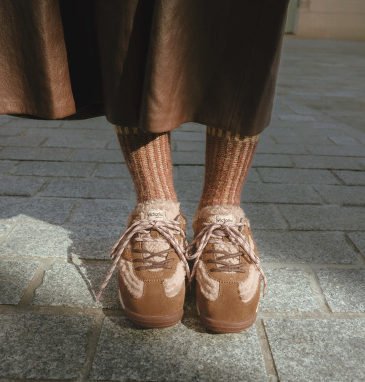 V 9126045 Mohair touch of shimmer socks terracotta