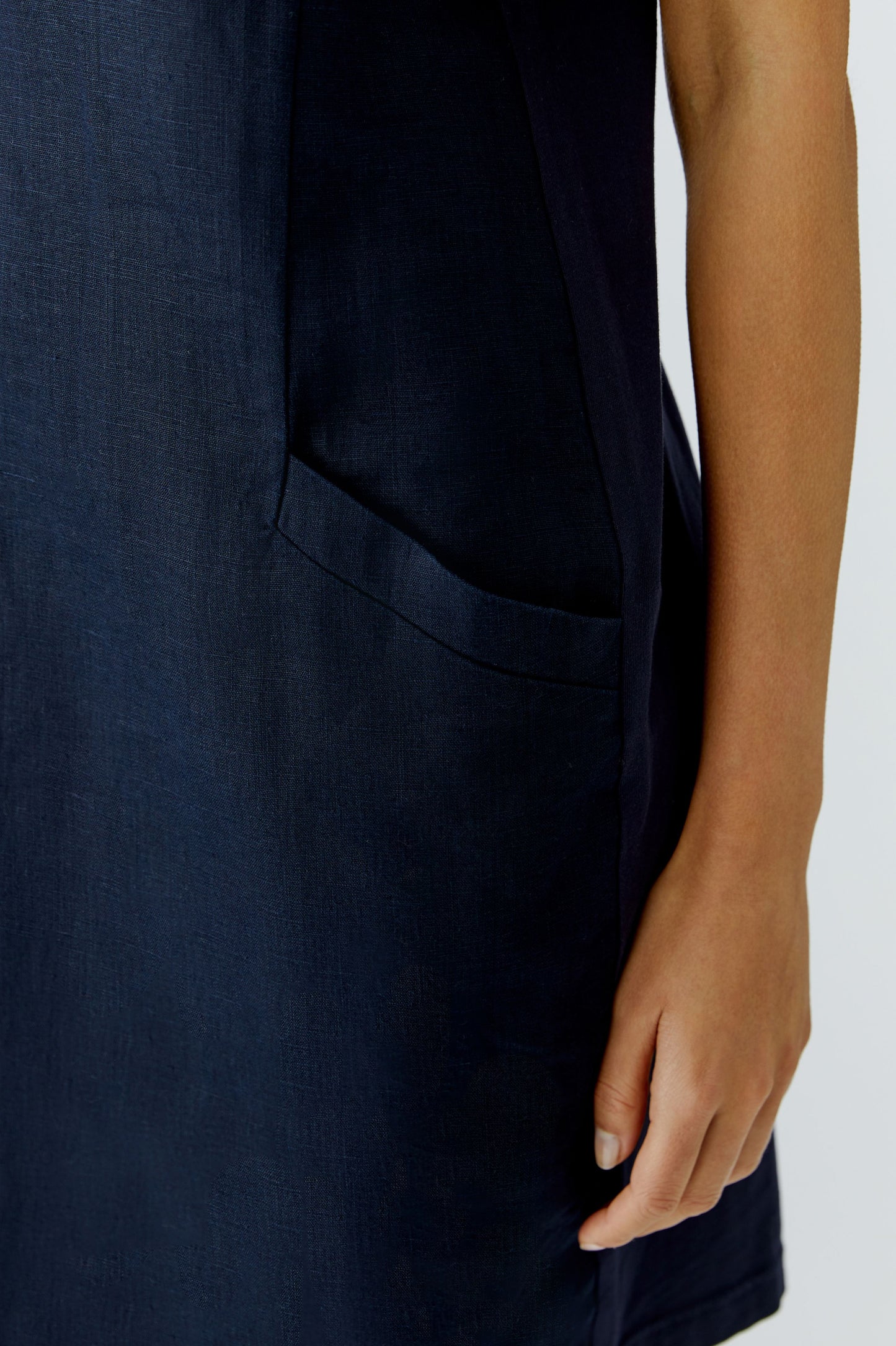 O 92872 Linen lurex trim dress