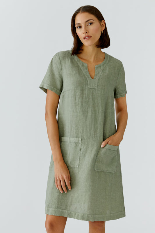 O 97170 Linen shaped notch neck dress