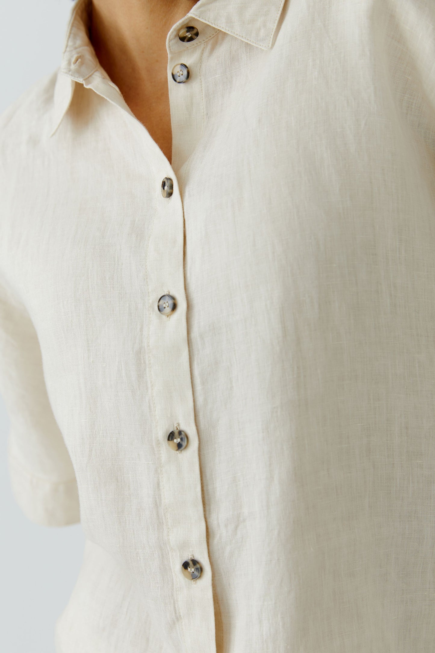 O 97229 Boxy half sleeve linen shirt