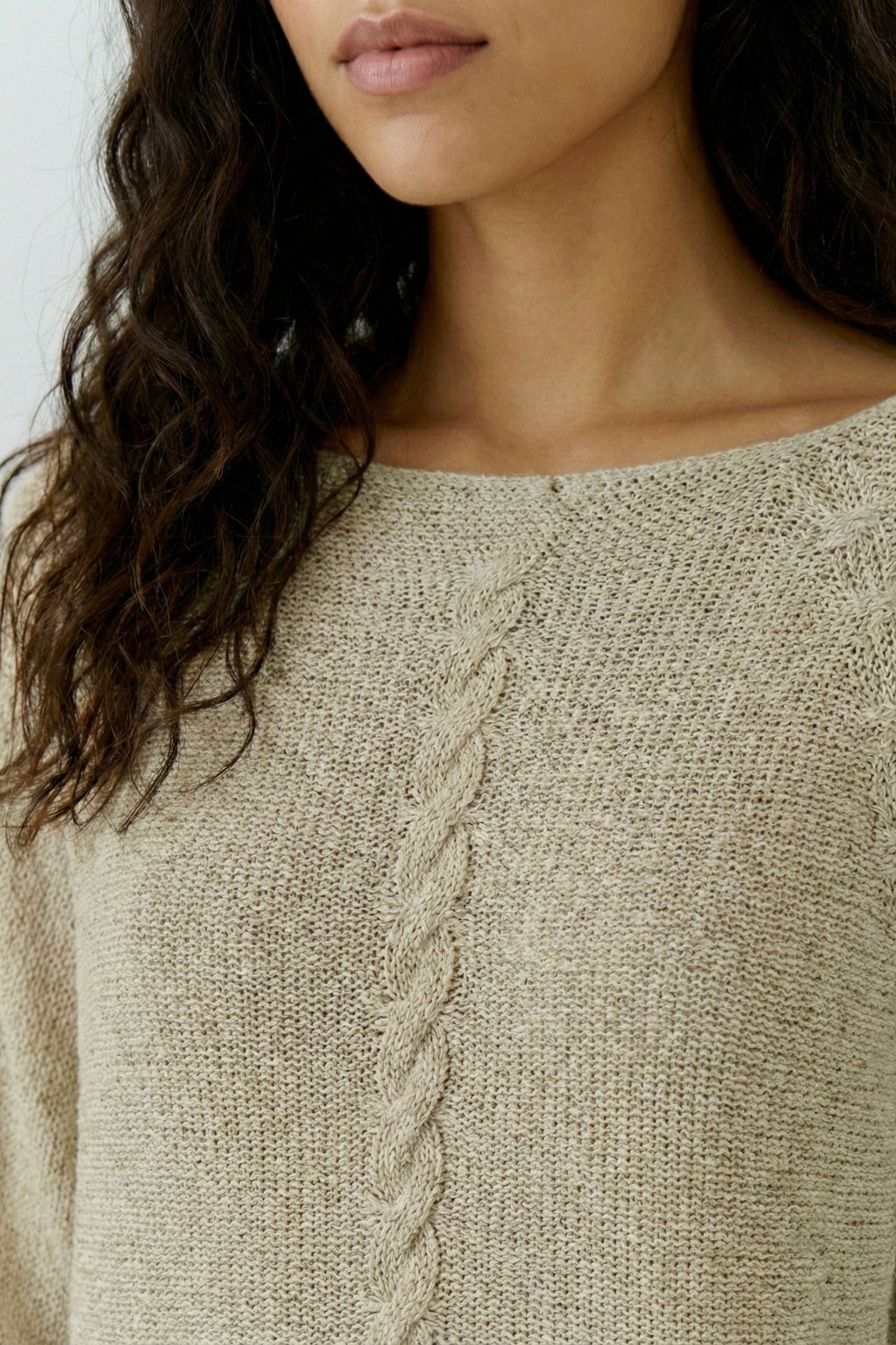 O 97252 Cable detail 1/2 sleeve tape yarn jumper