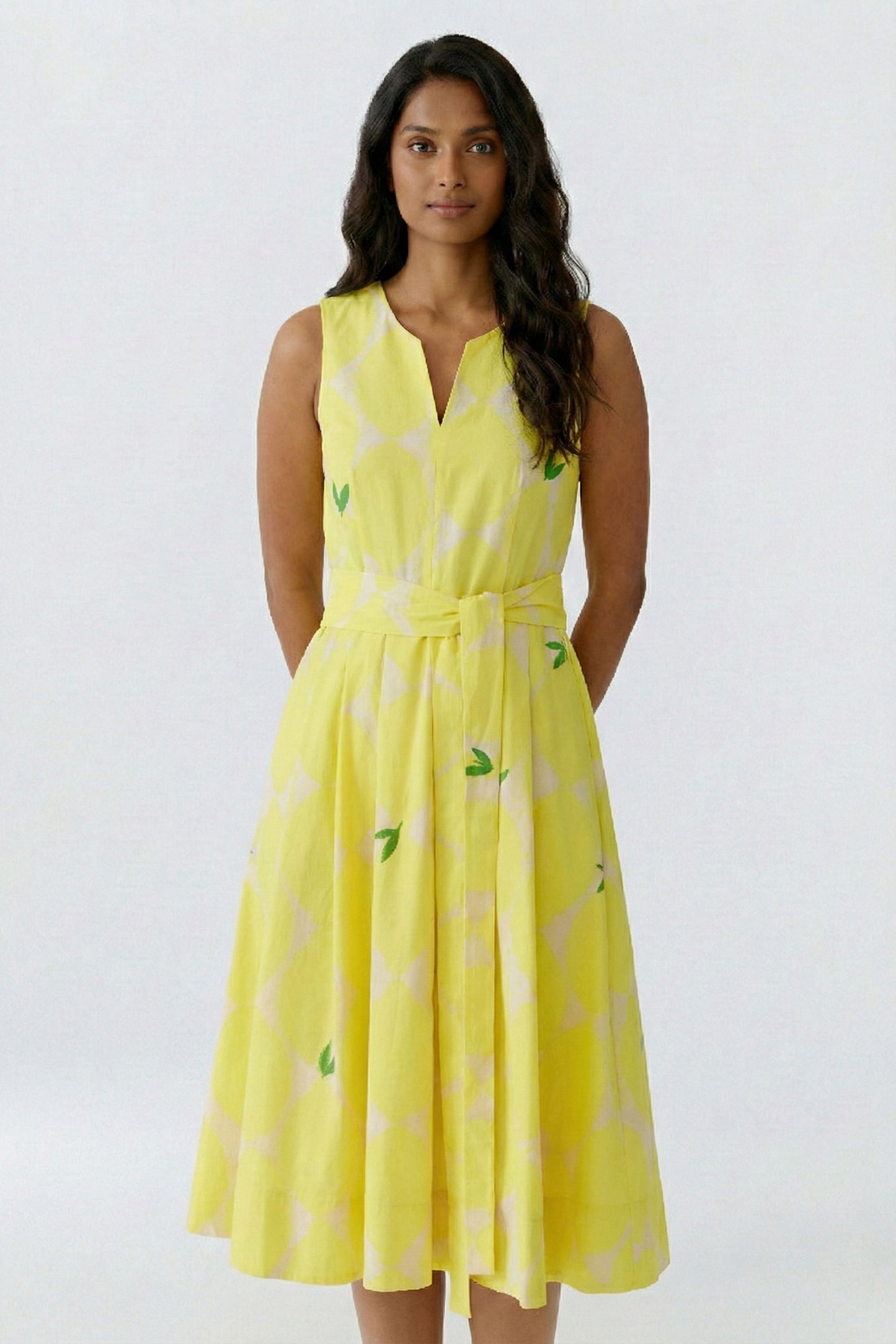 O 97347 Lemon print vintage style dress