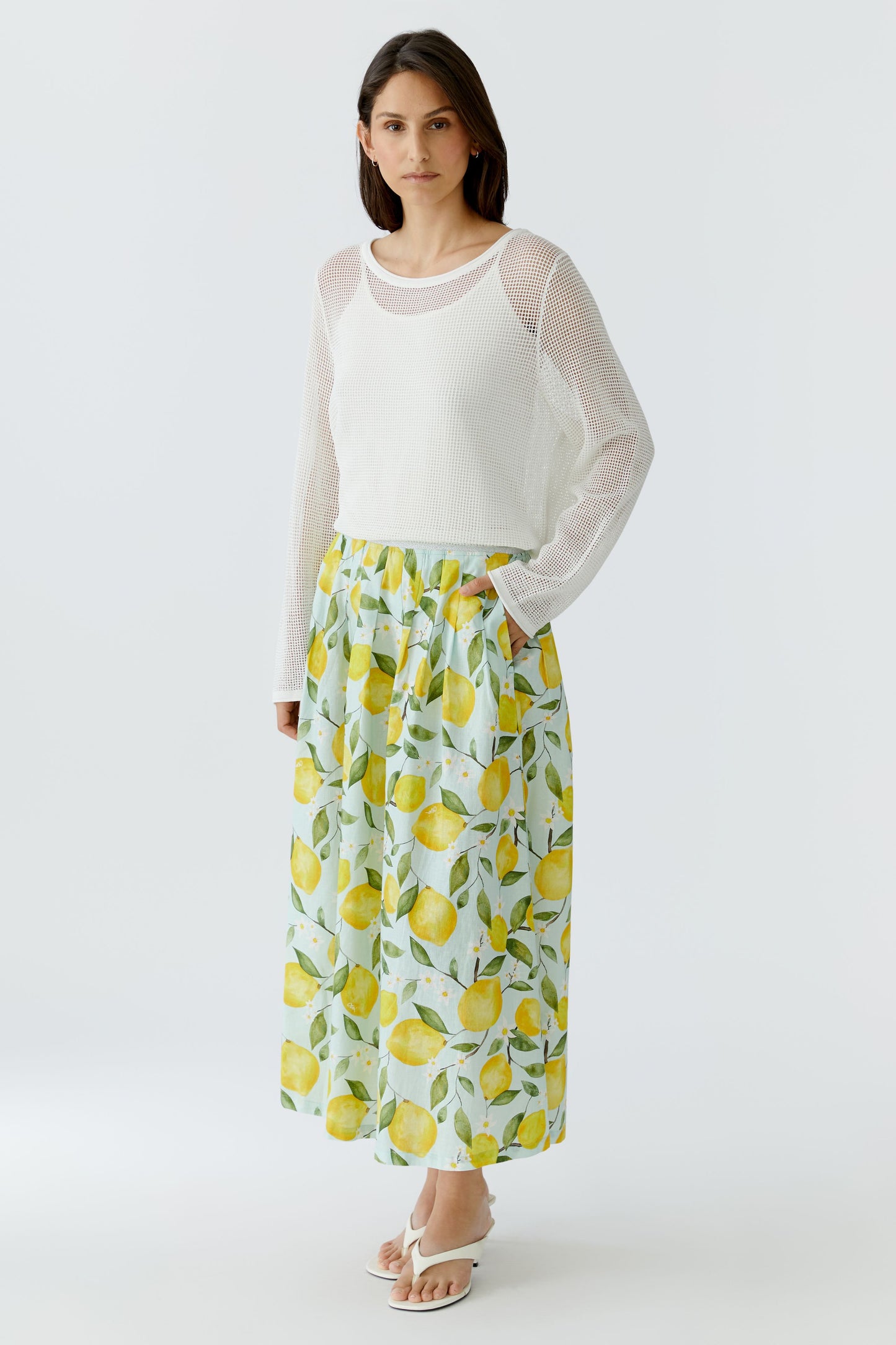 O 97357 Lemon print skirt