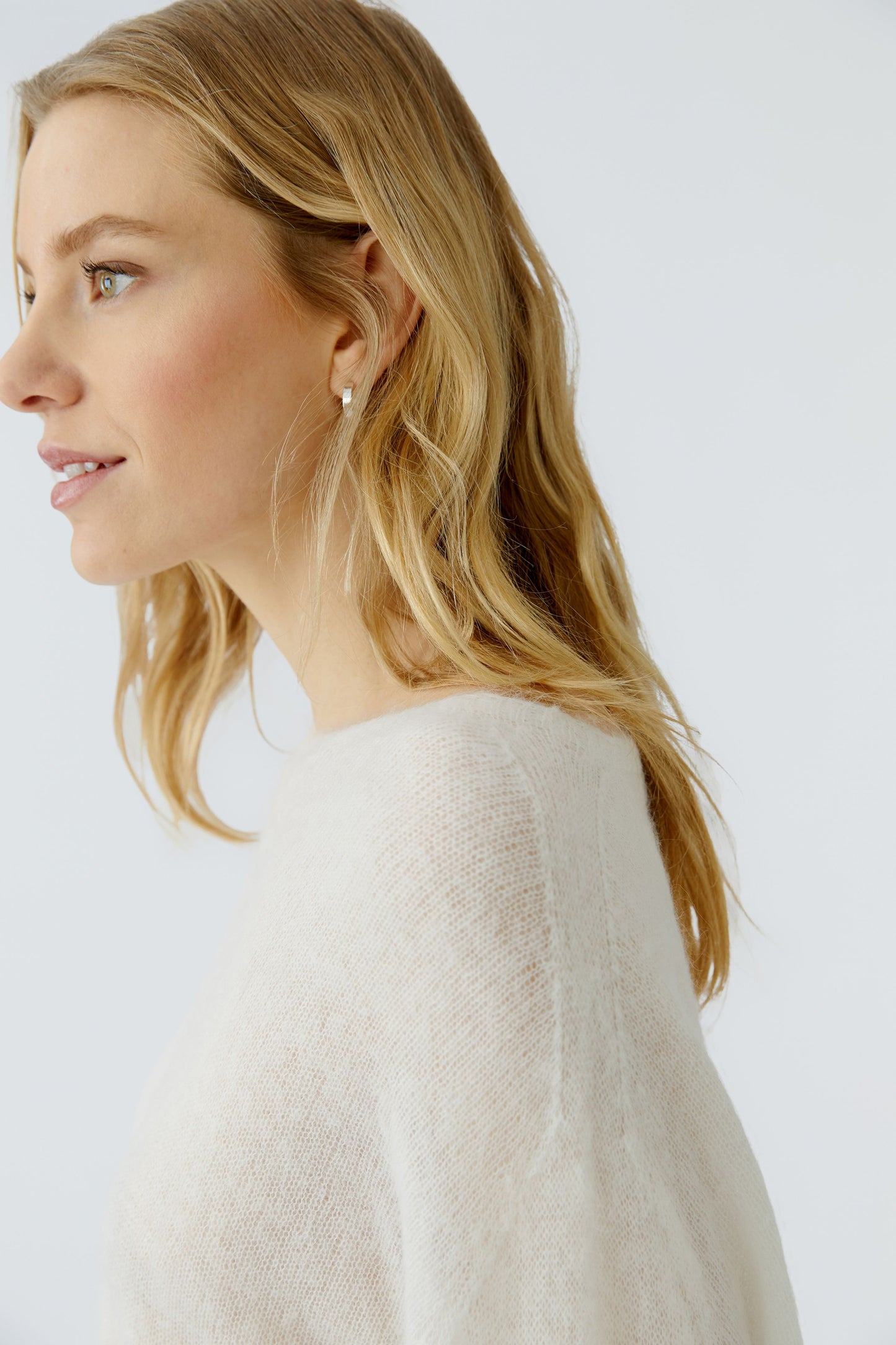 O 97856 Light batwing jumper