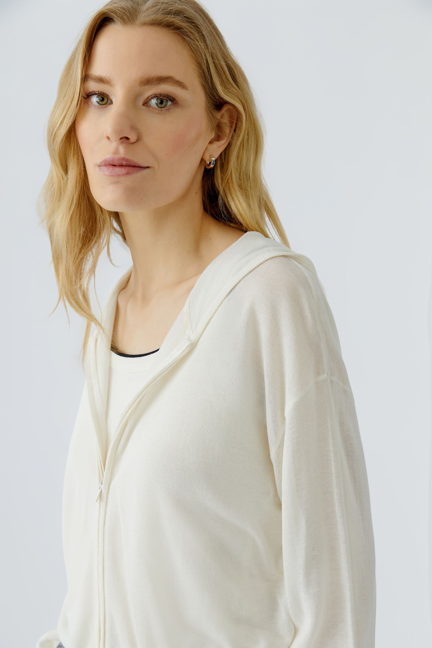 O 97895 Fine knit hoody