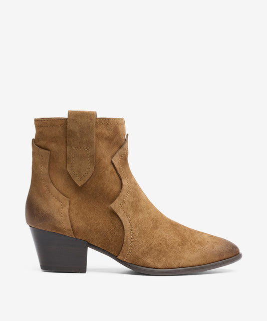 A Flare Cuban heel suede western boot