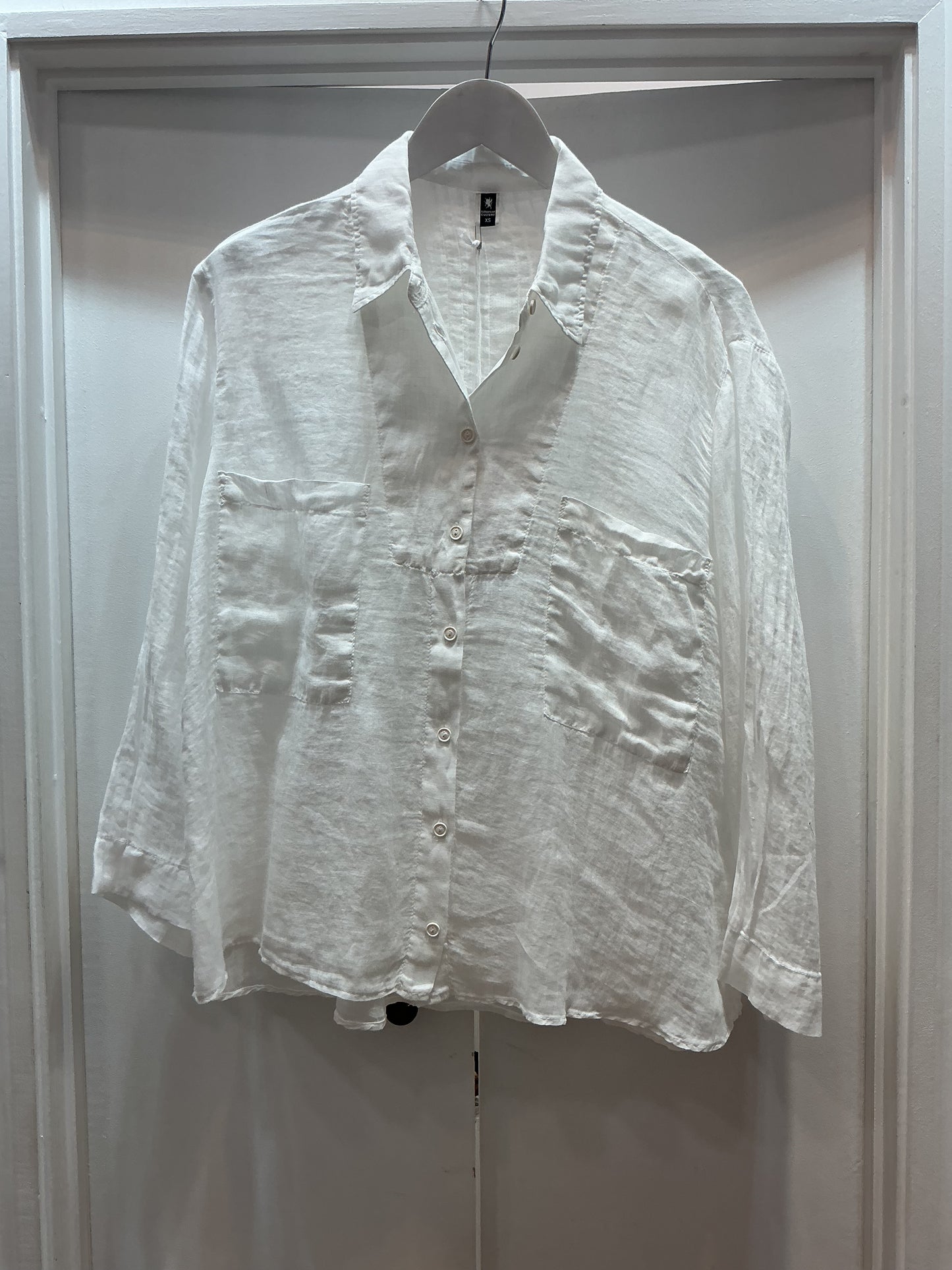 EC 68AO7027 Breast pocket, pleat back sheer blouse