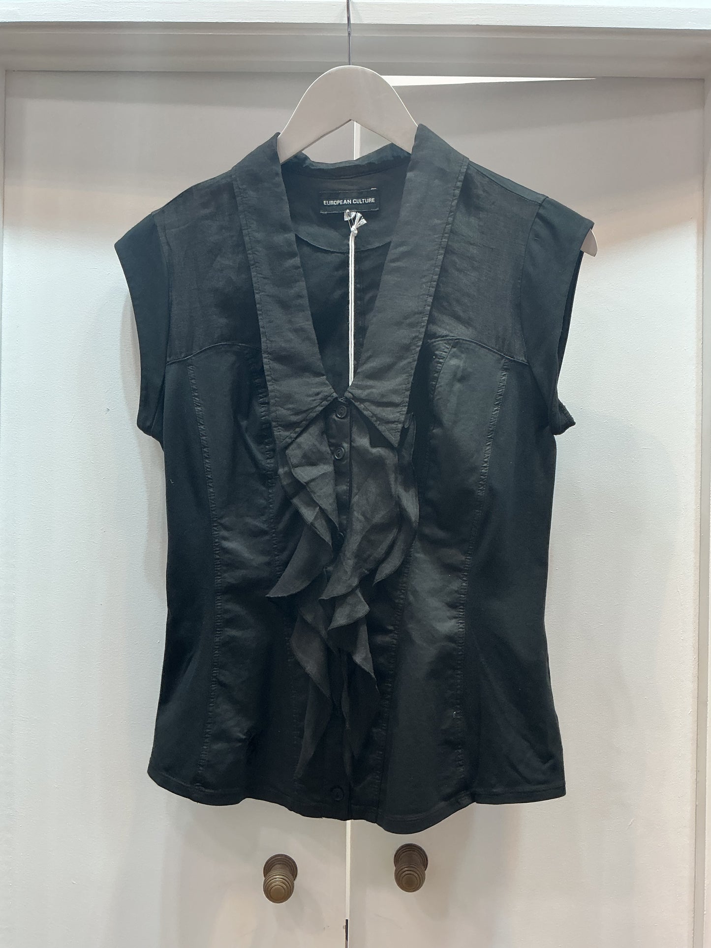 Ec 661U6700 S/S Frill front basque blouse