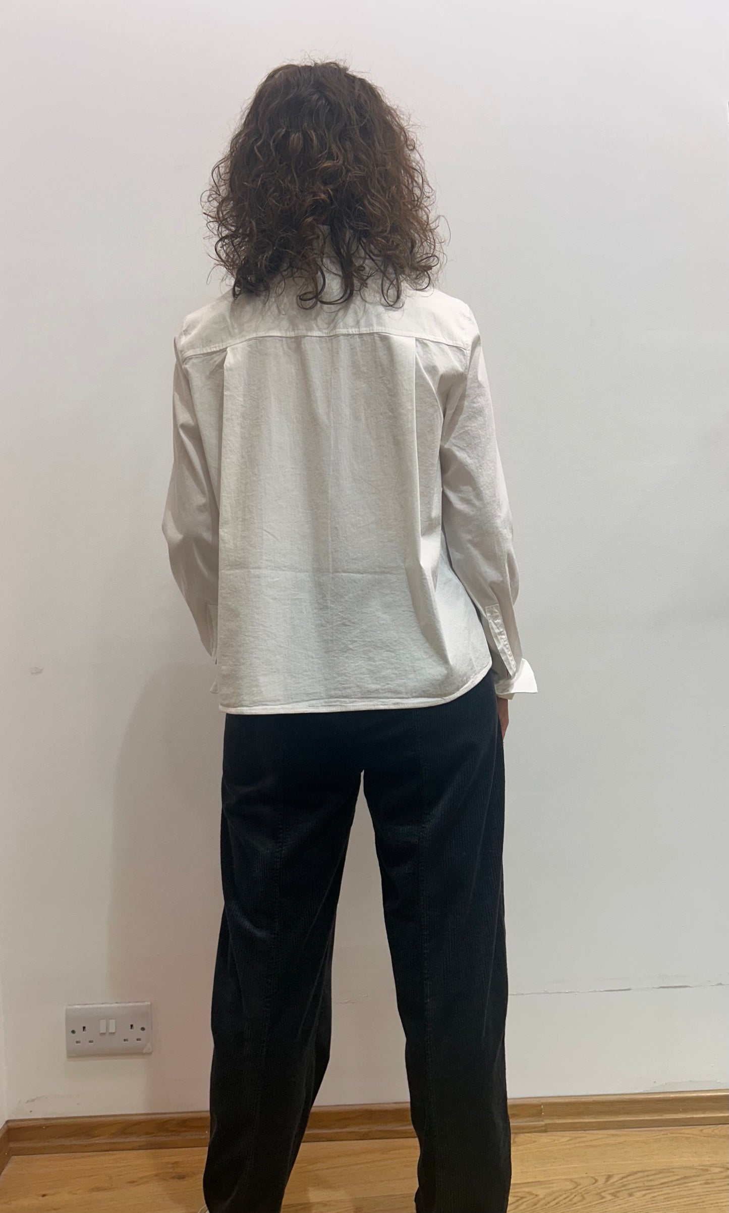 Ta B5001 Split shoulder boxy shirt