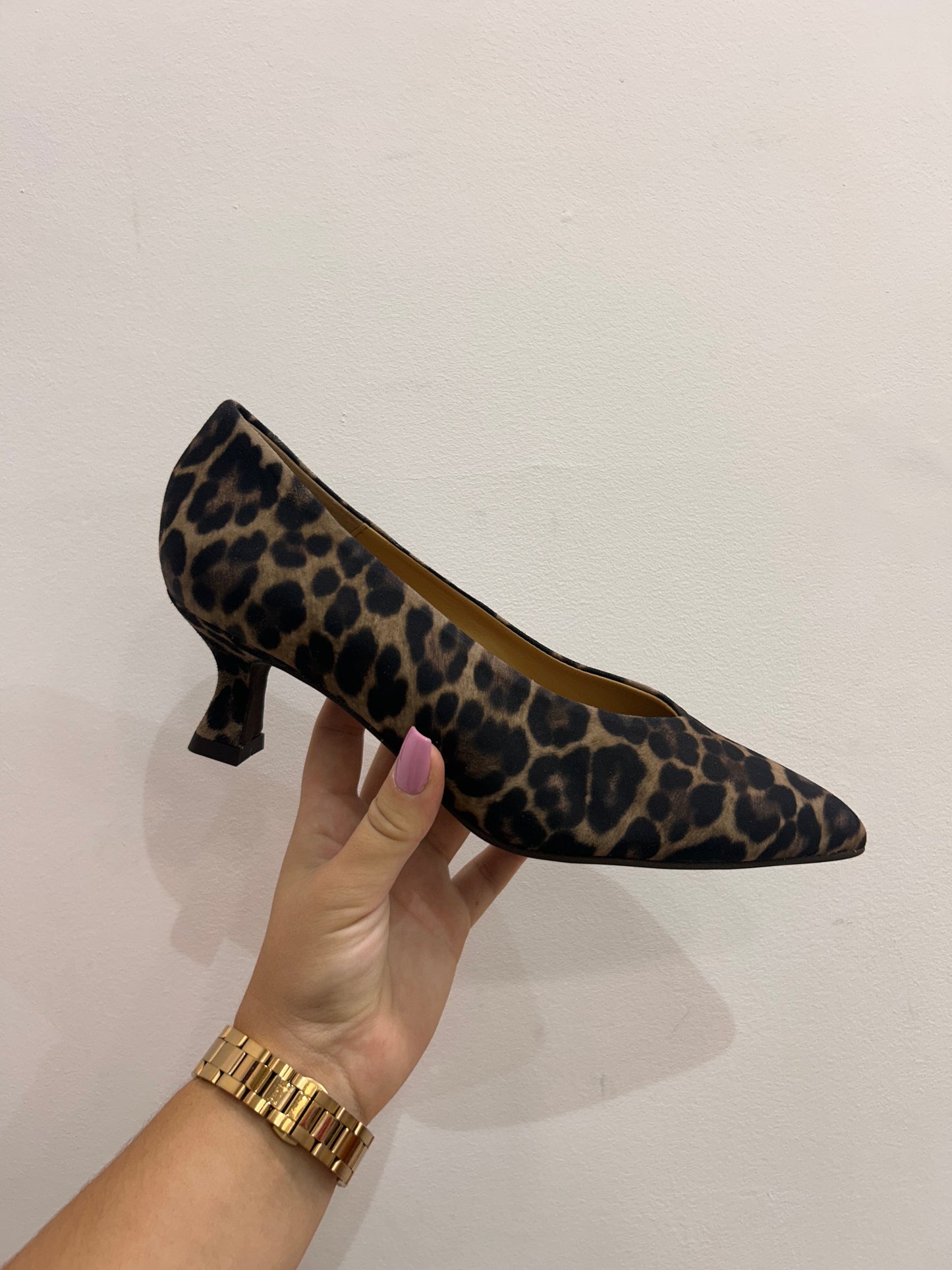 PM 29370 Leo kitten heel court shoe