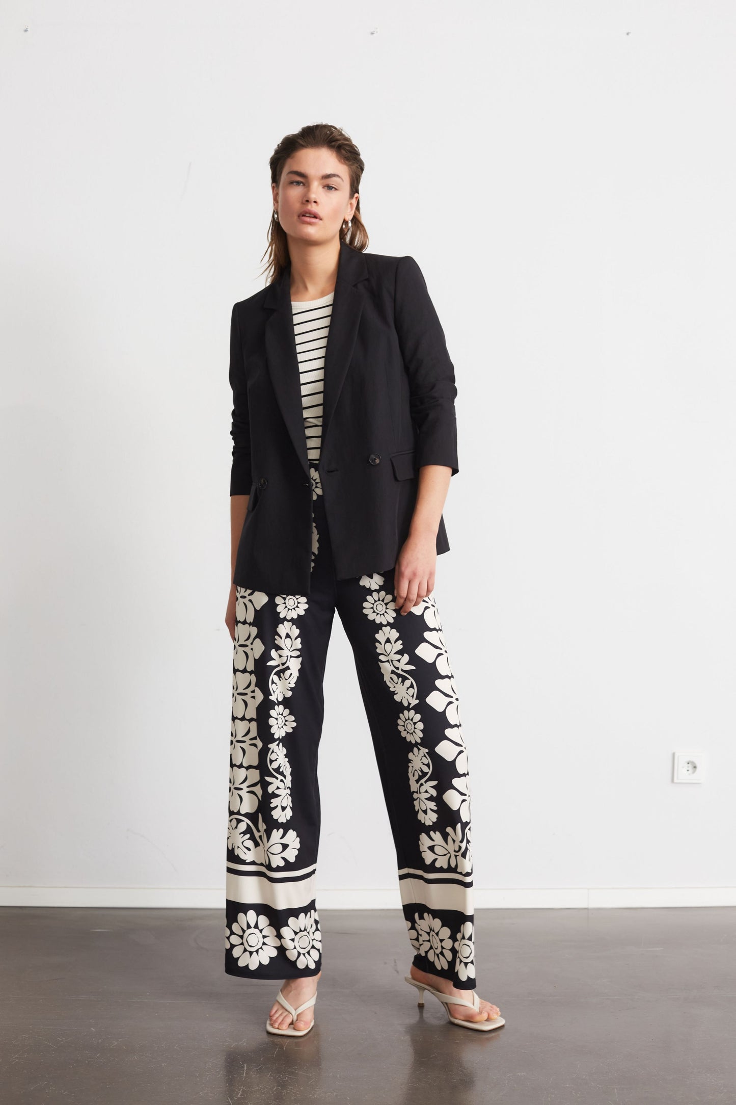 O 88258 Print stretch trousers