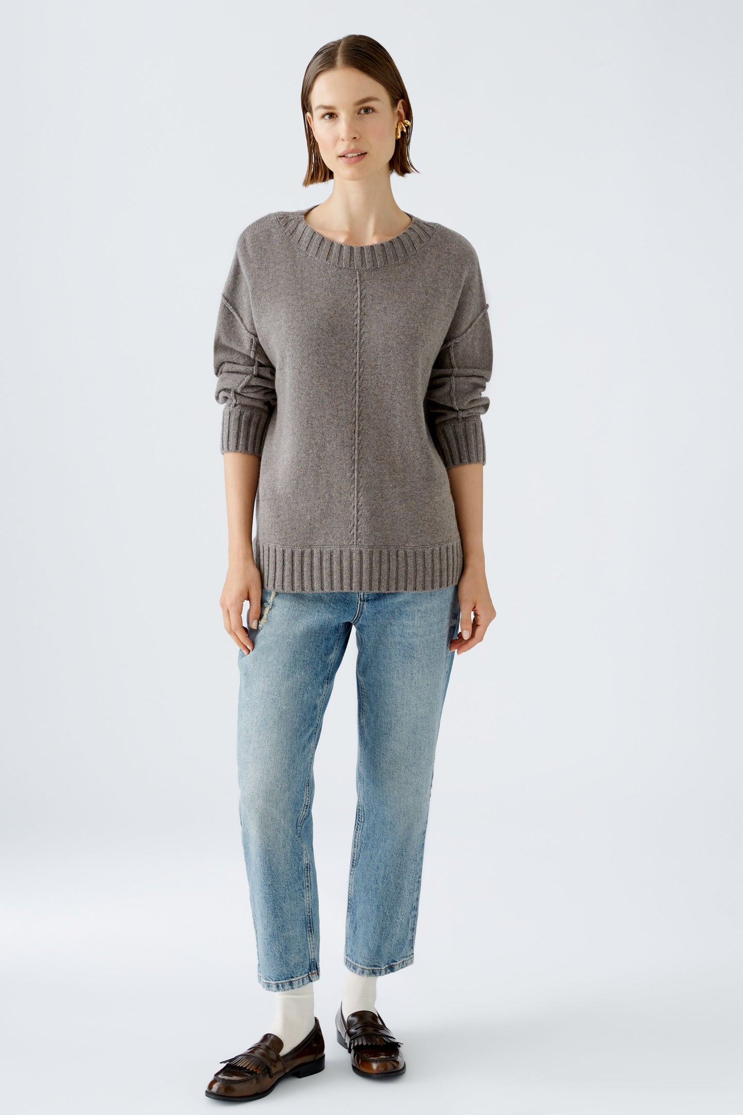 O 89165 Raw seem detail oversize jumper