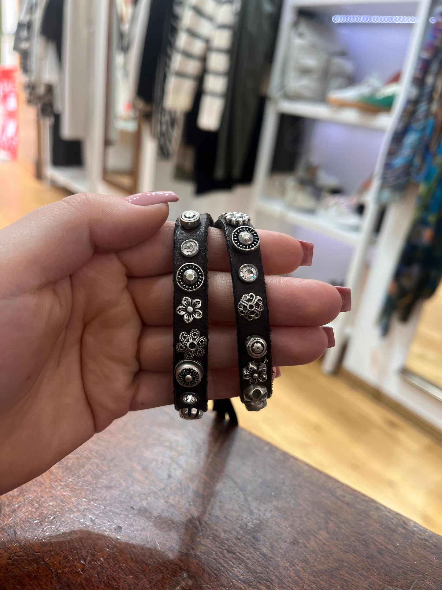 C C002270nd-brown Floral stud bracelet with buckle.