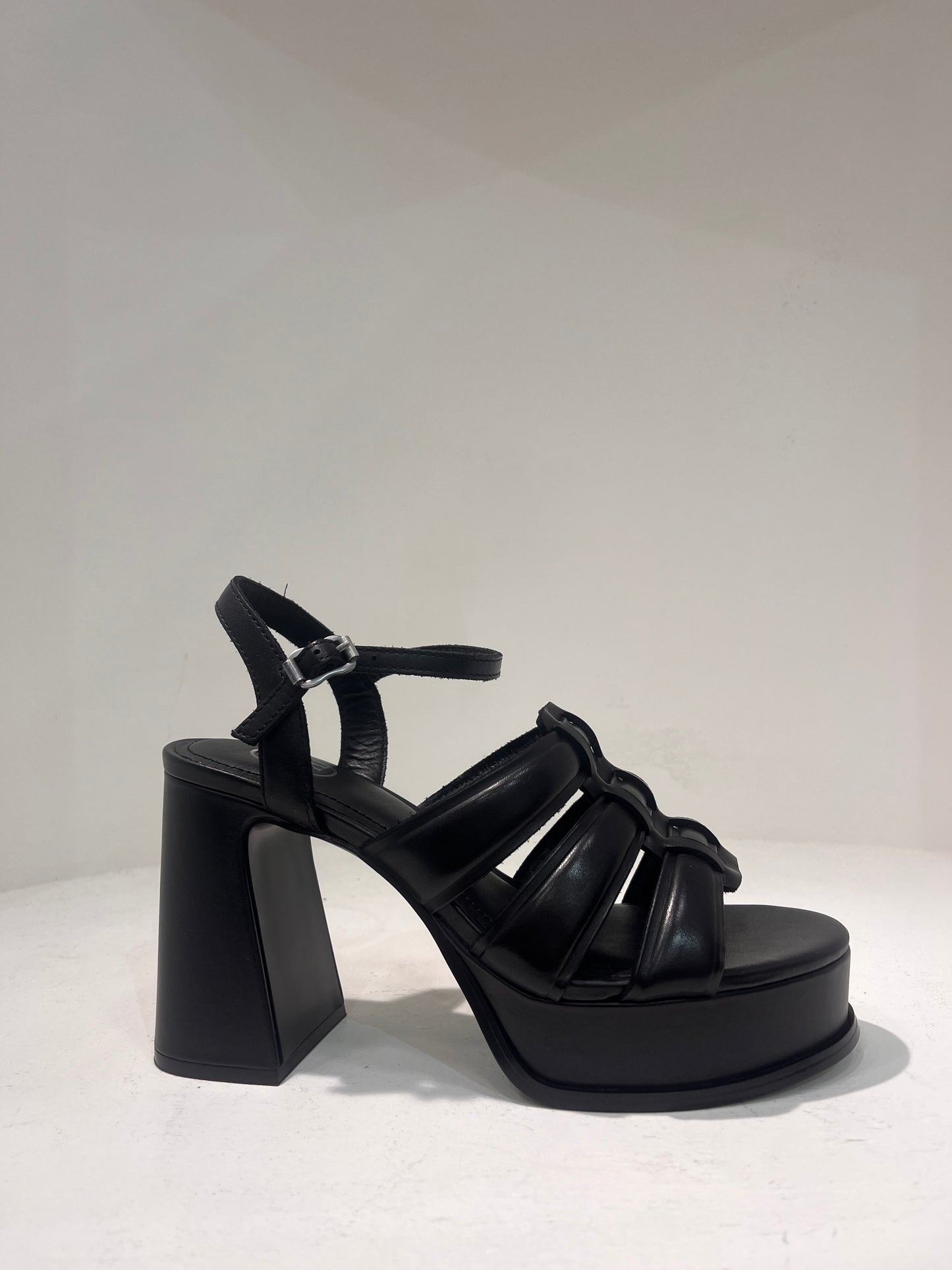 A Mina01 block high heel platform lea sandal