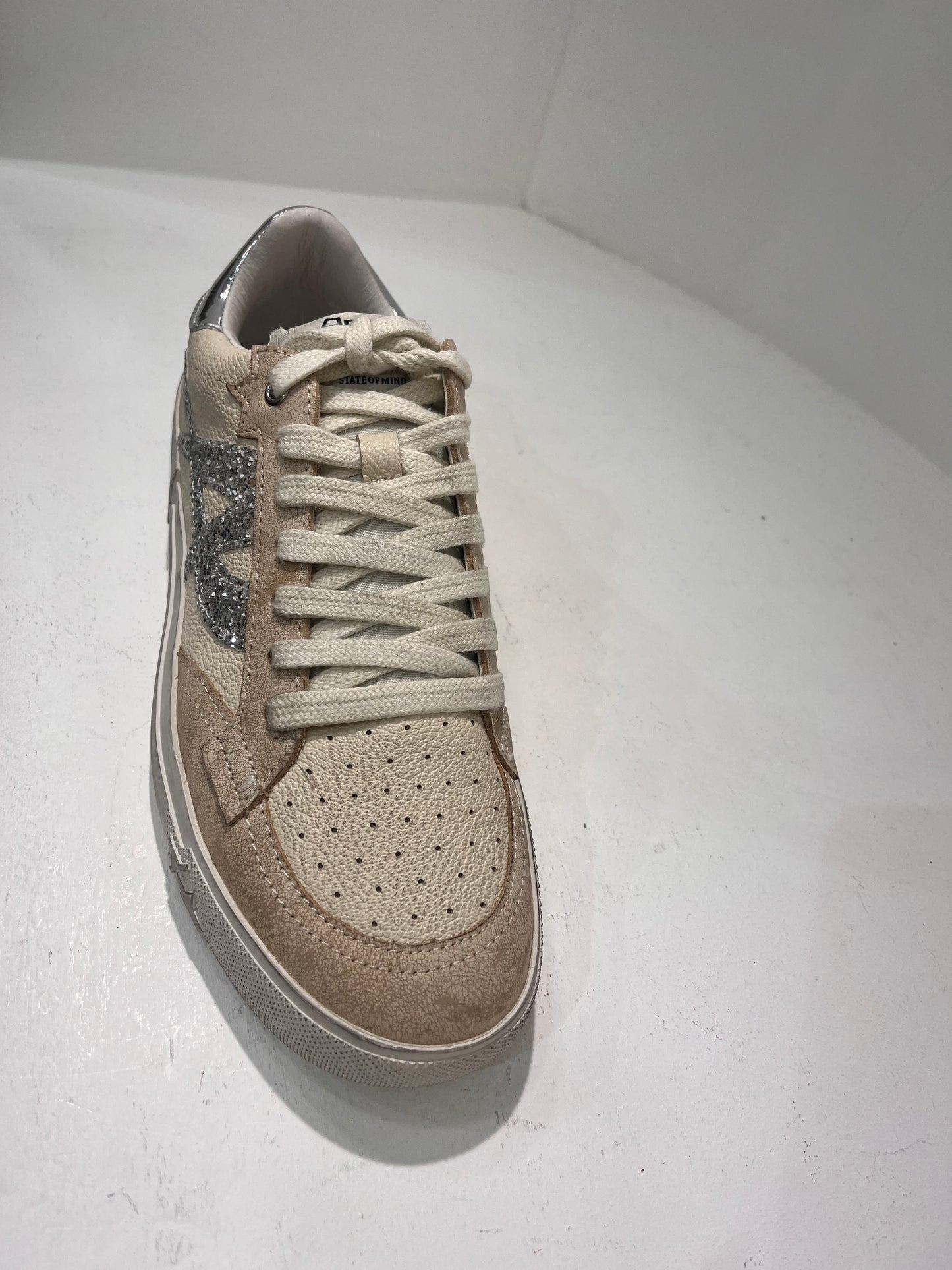 A Moonlight01 leather silver glitter sneaker